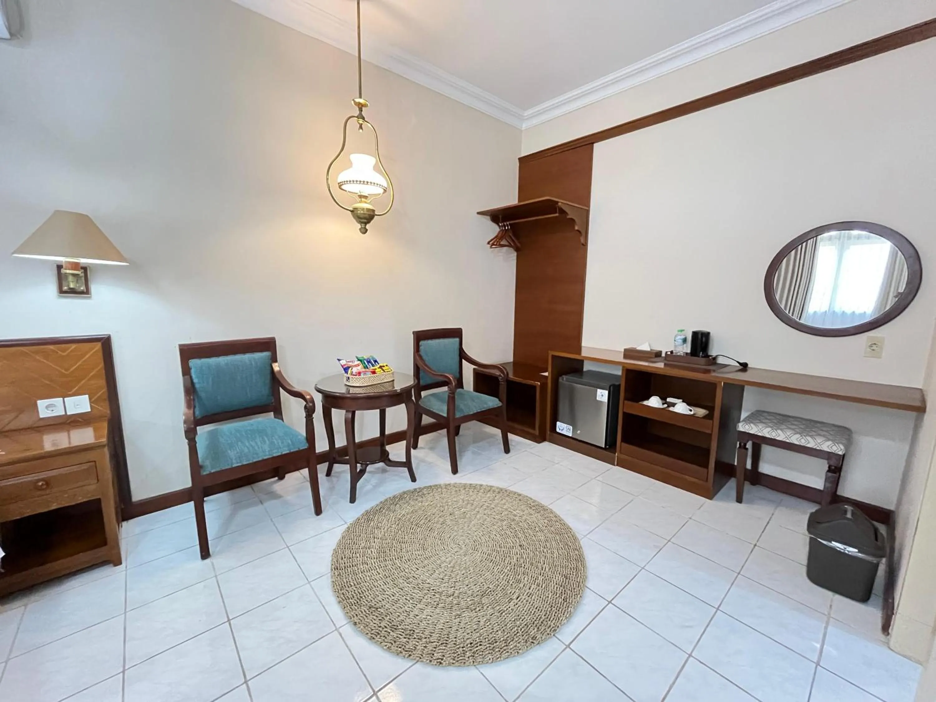 Deluxe Suite in Royal Brongto Hotel