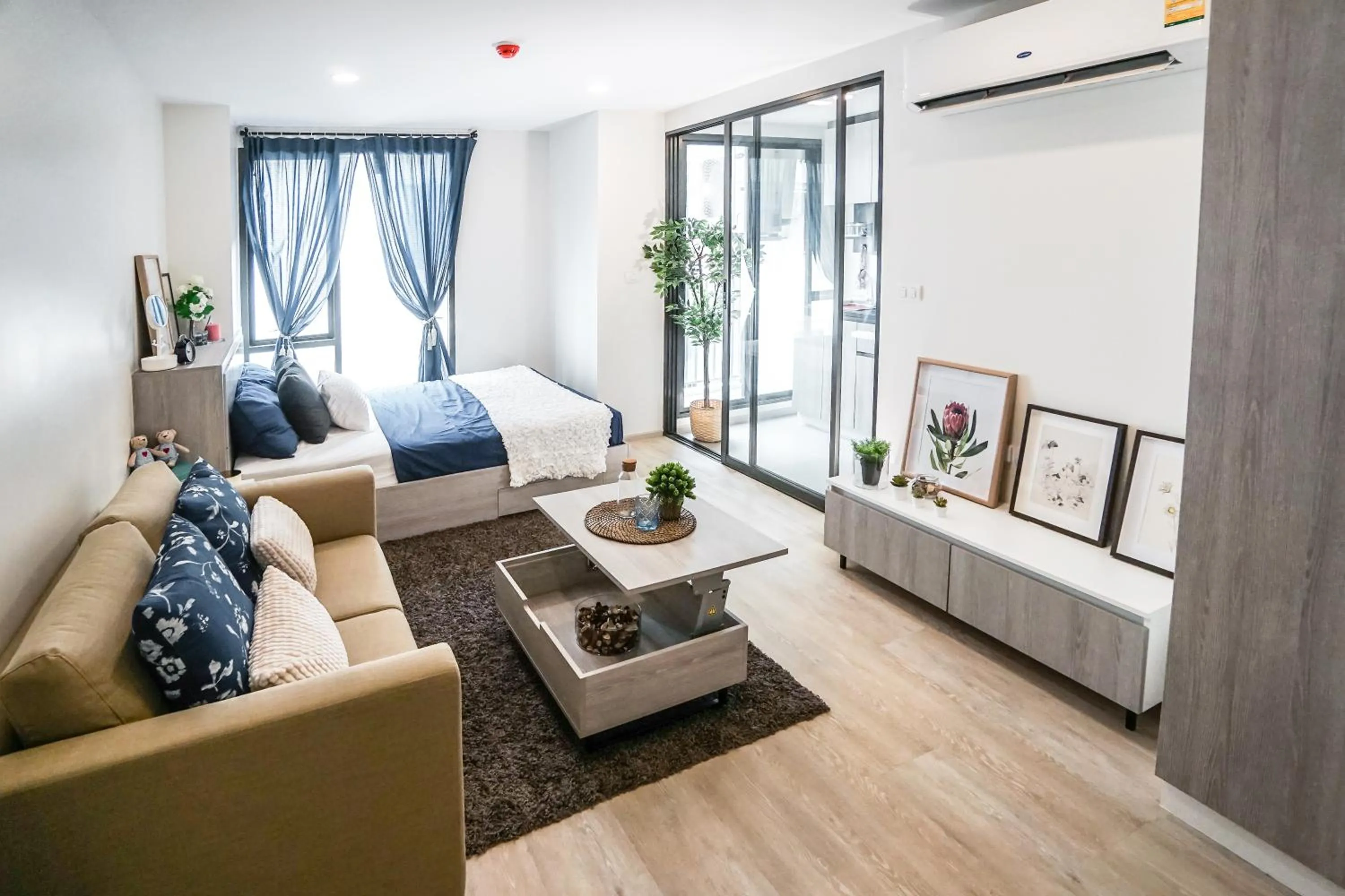 One-Bedroom Apartment in I'm Chinatown Residence