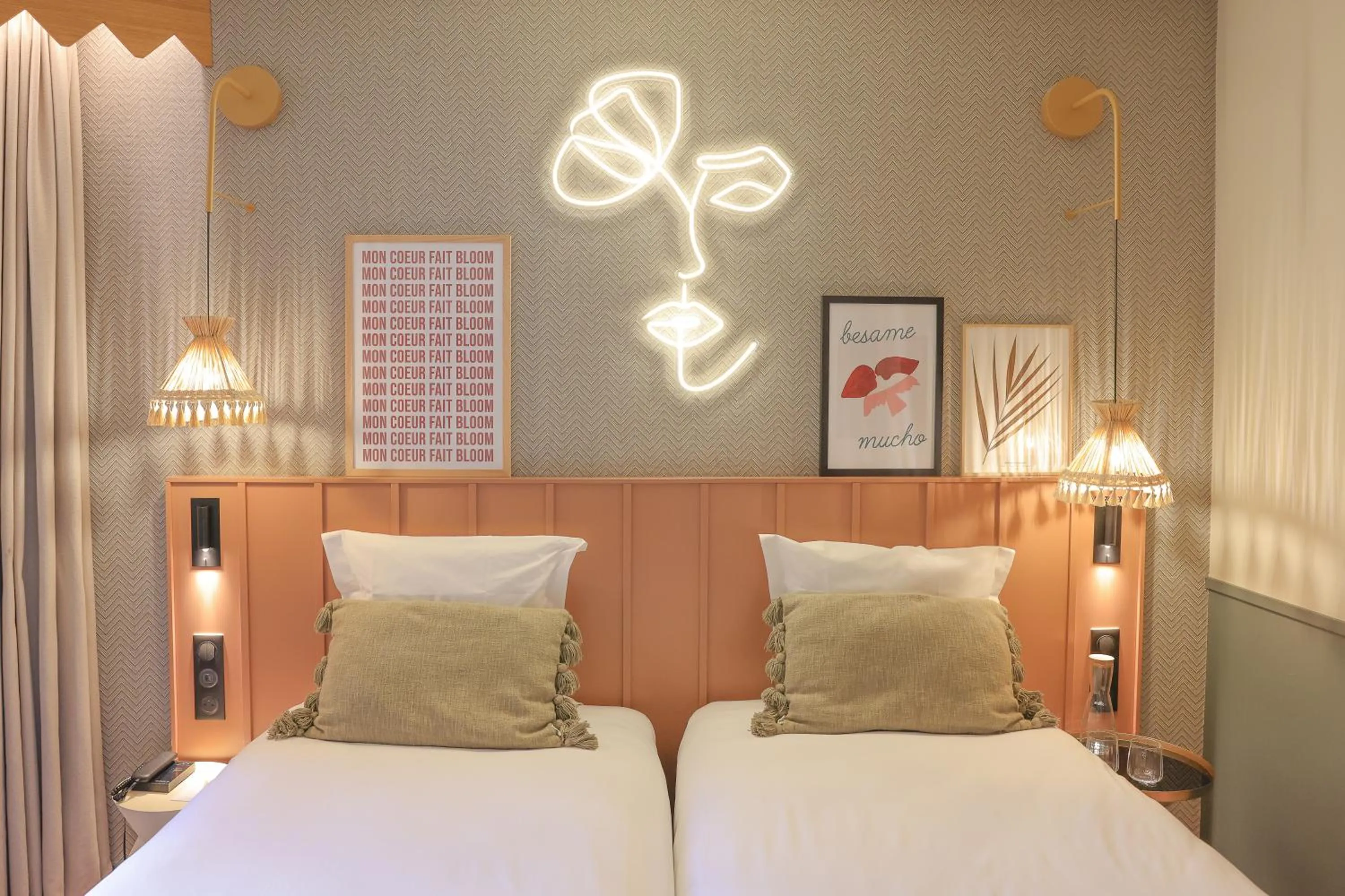 Classic Twin Room in Bloom House Hôtel & SPA