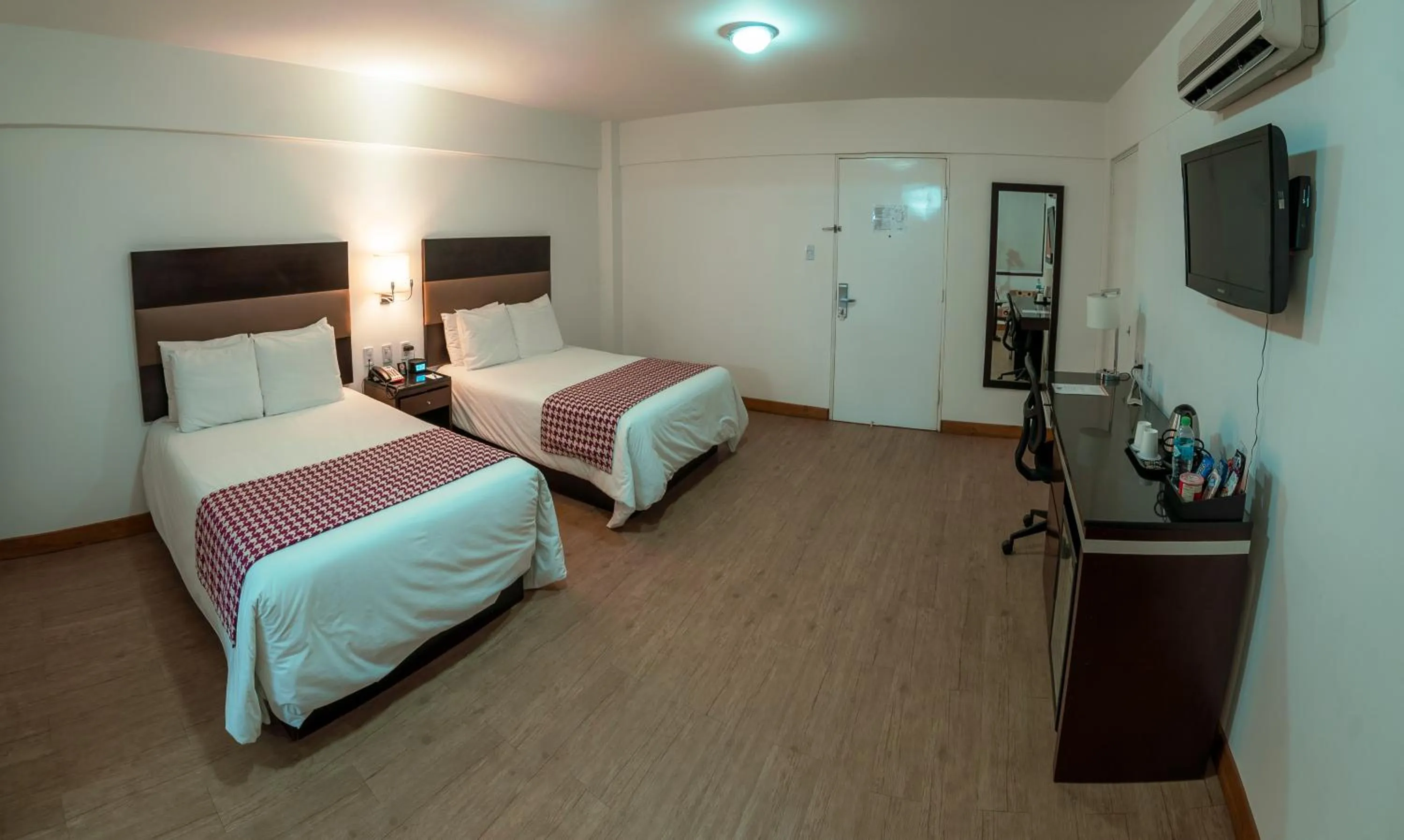 Double Room - single occupancy - Disability Access in Wyndham Costa del Sol Chiclayo