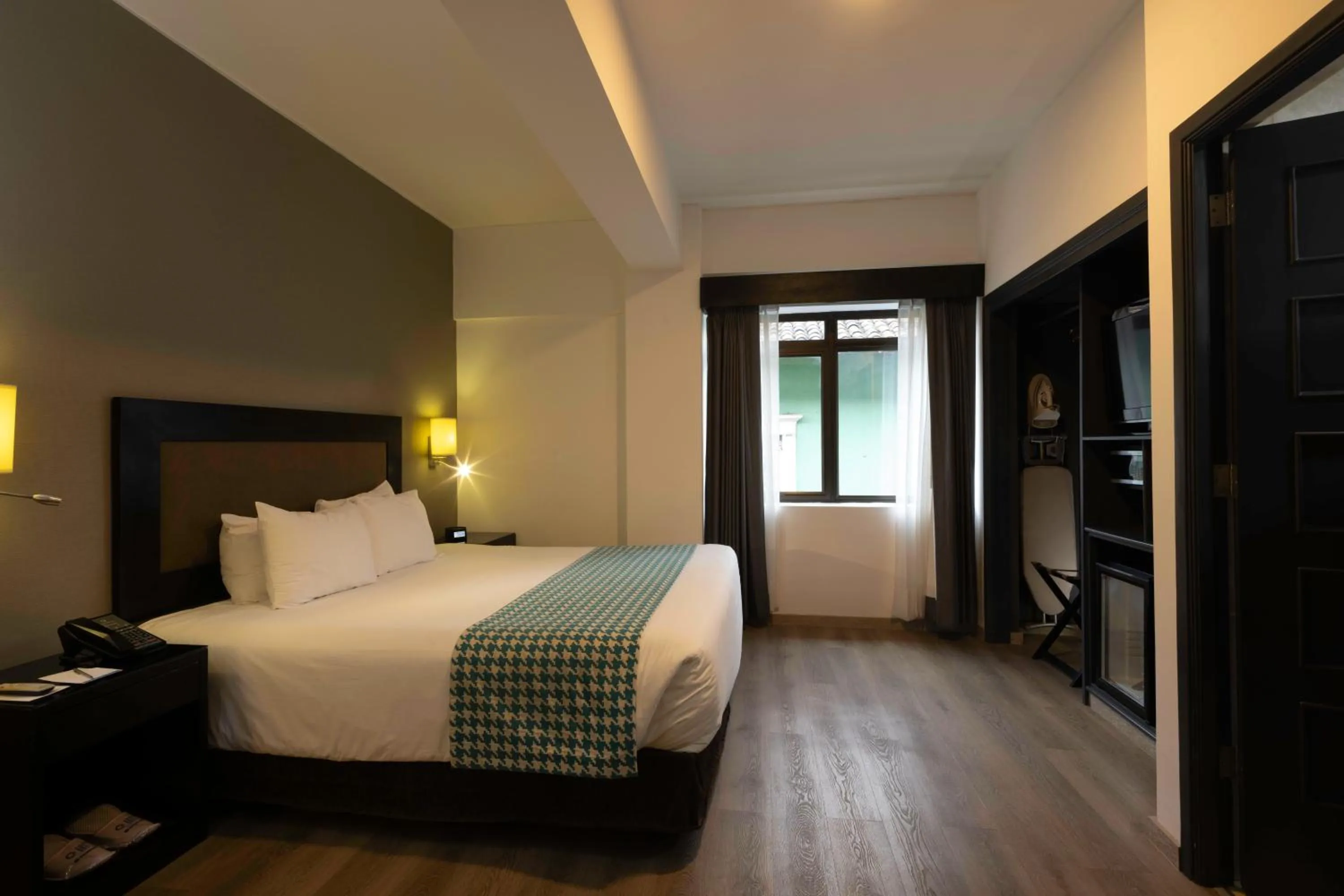 Superior King Room - single occupancy in Wyndham Costa del Sol Cajamarca