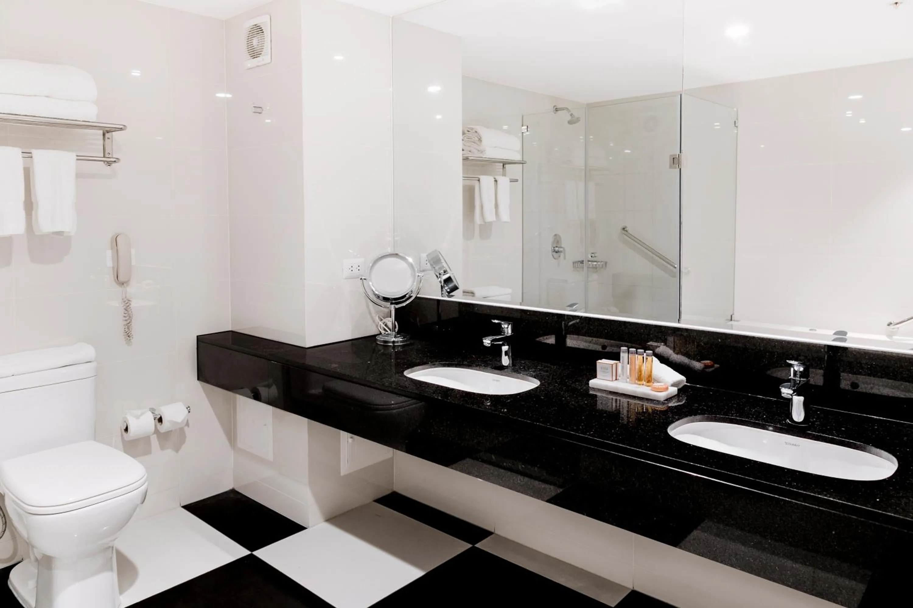 Suite - single occupancy in Wyndham Costa del Sol Tumbes