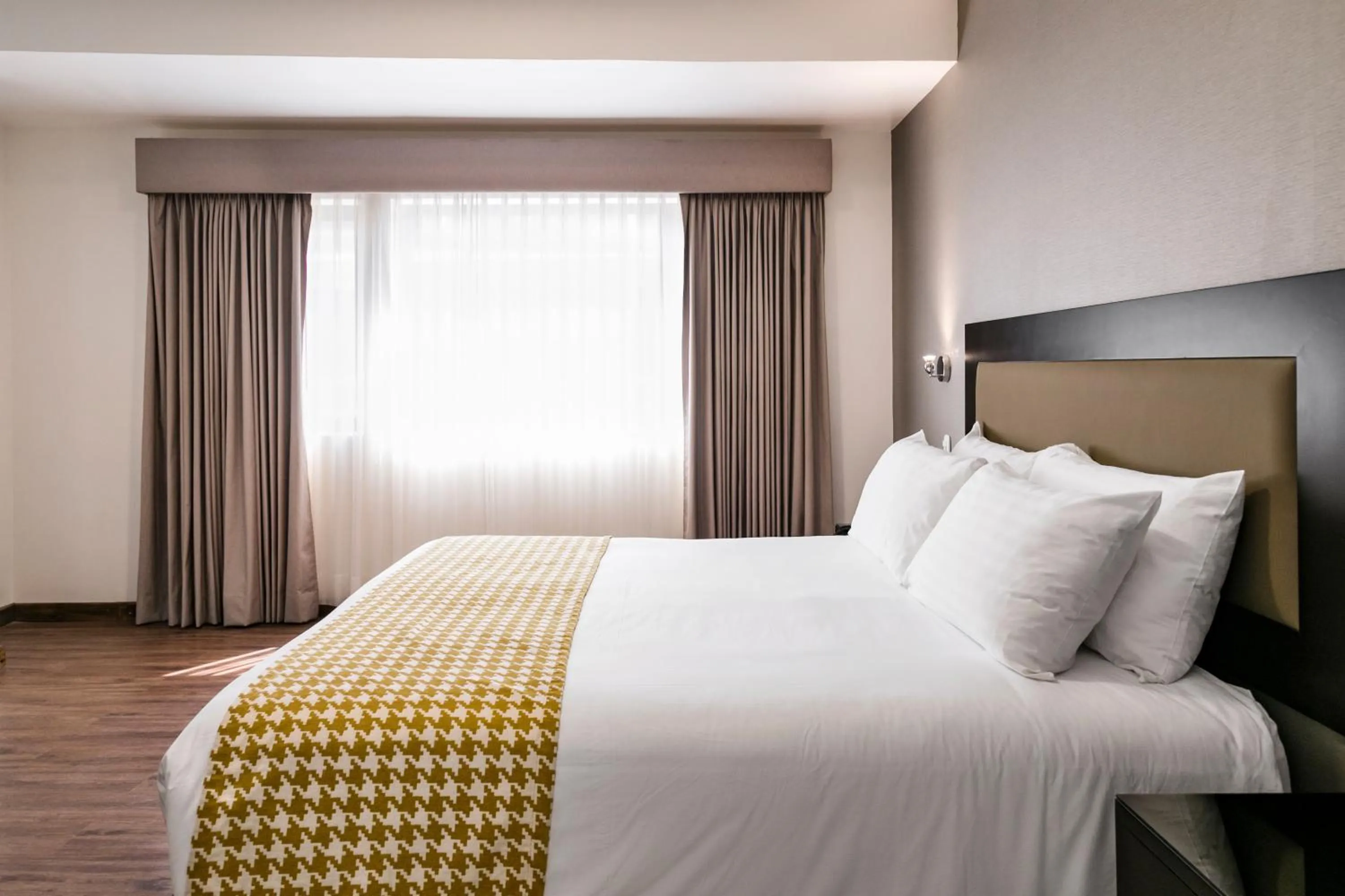 Deluxe Double Room in Wyndham Costa del Sol Piura