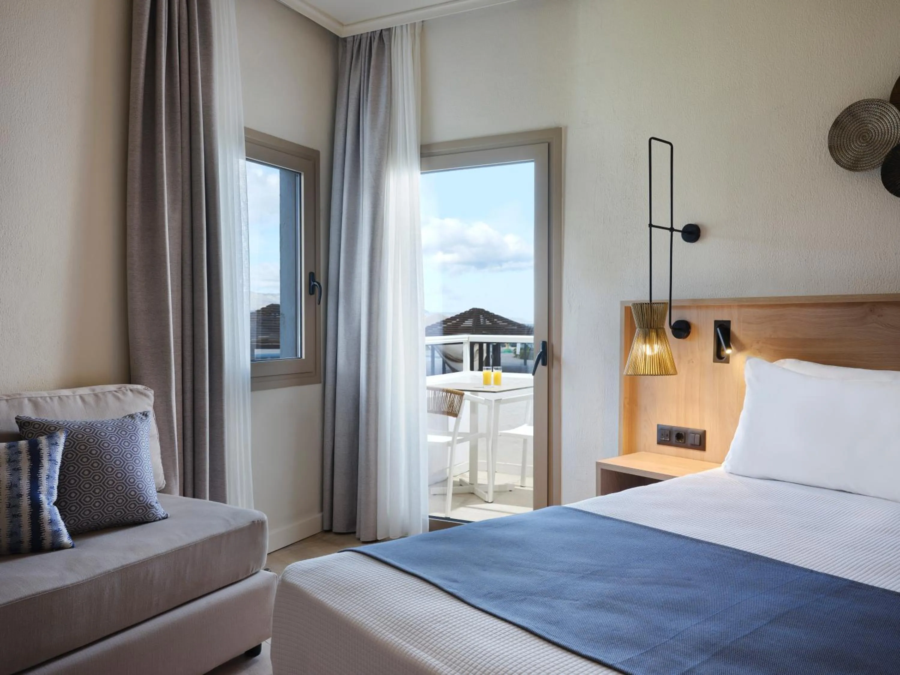 Double Room Sea View for 4 in Atlantica Ocean Beach Resort