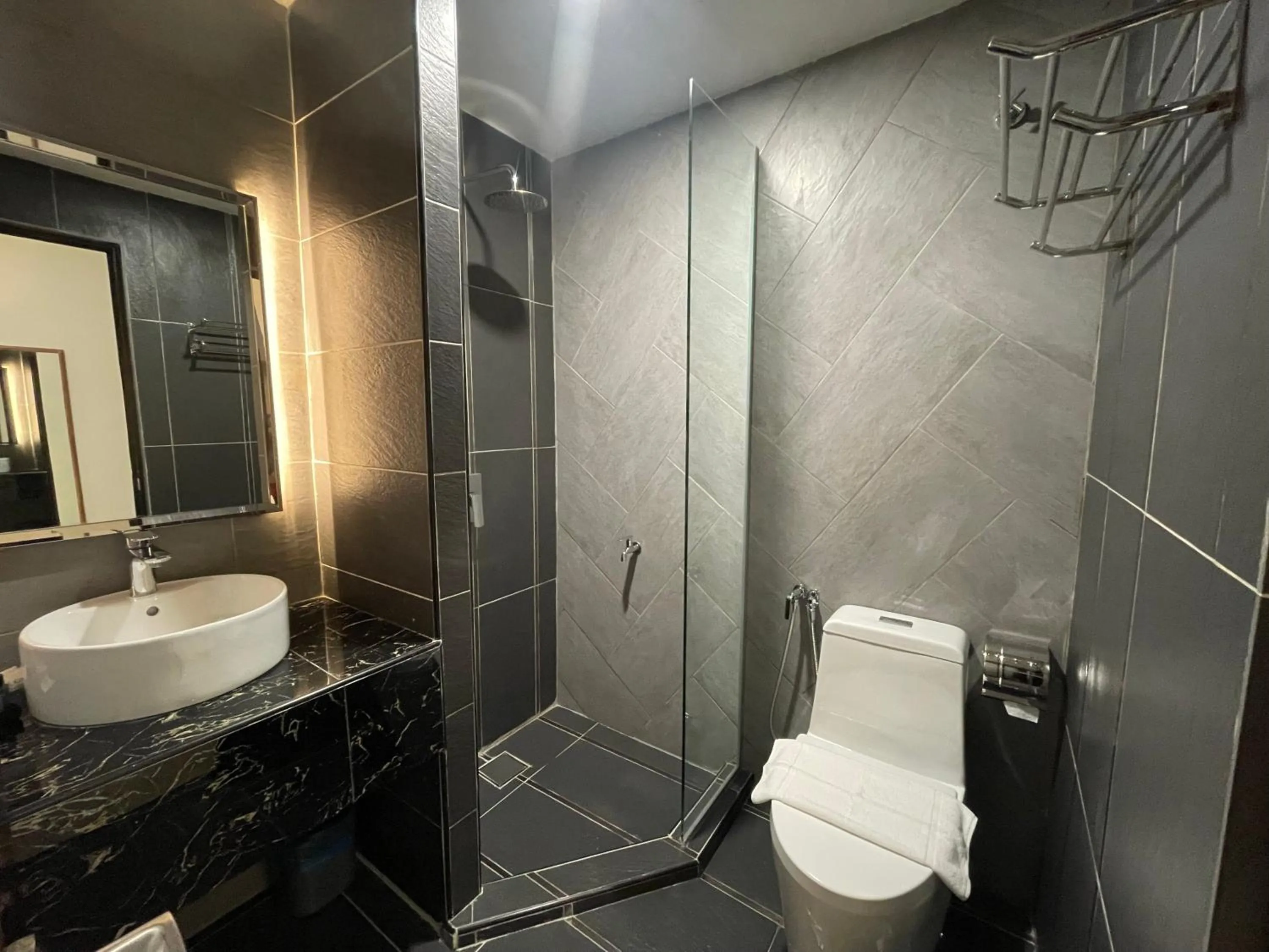 Superior Queen Room in DSH Hotel