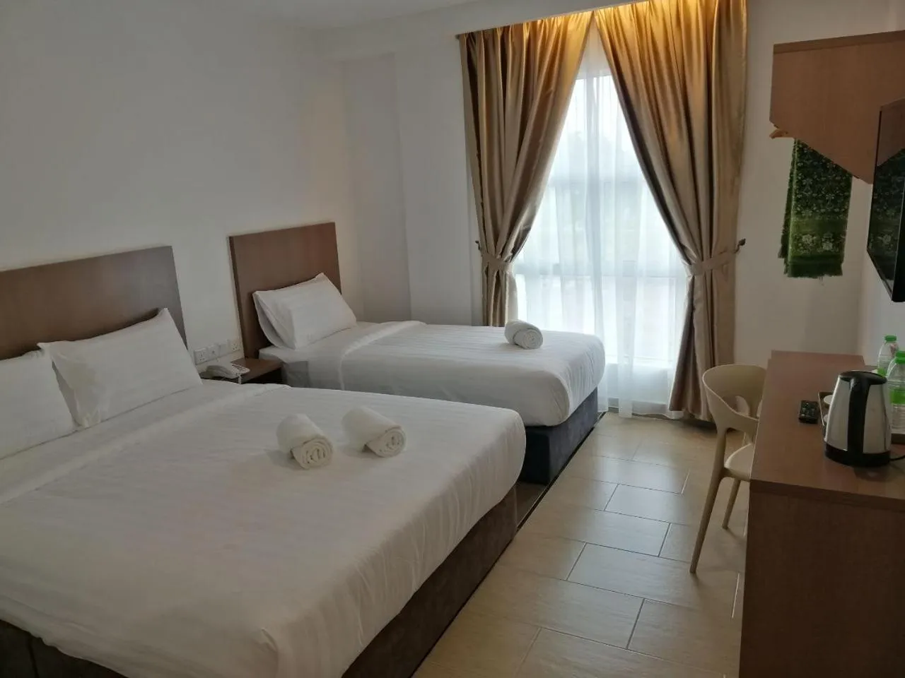 Deluxe Family Room in DSH Hotel