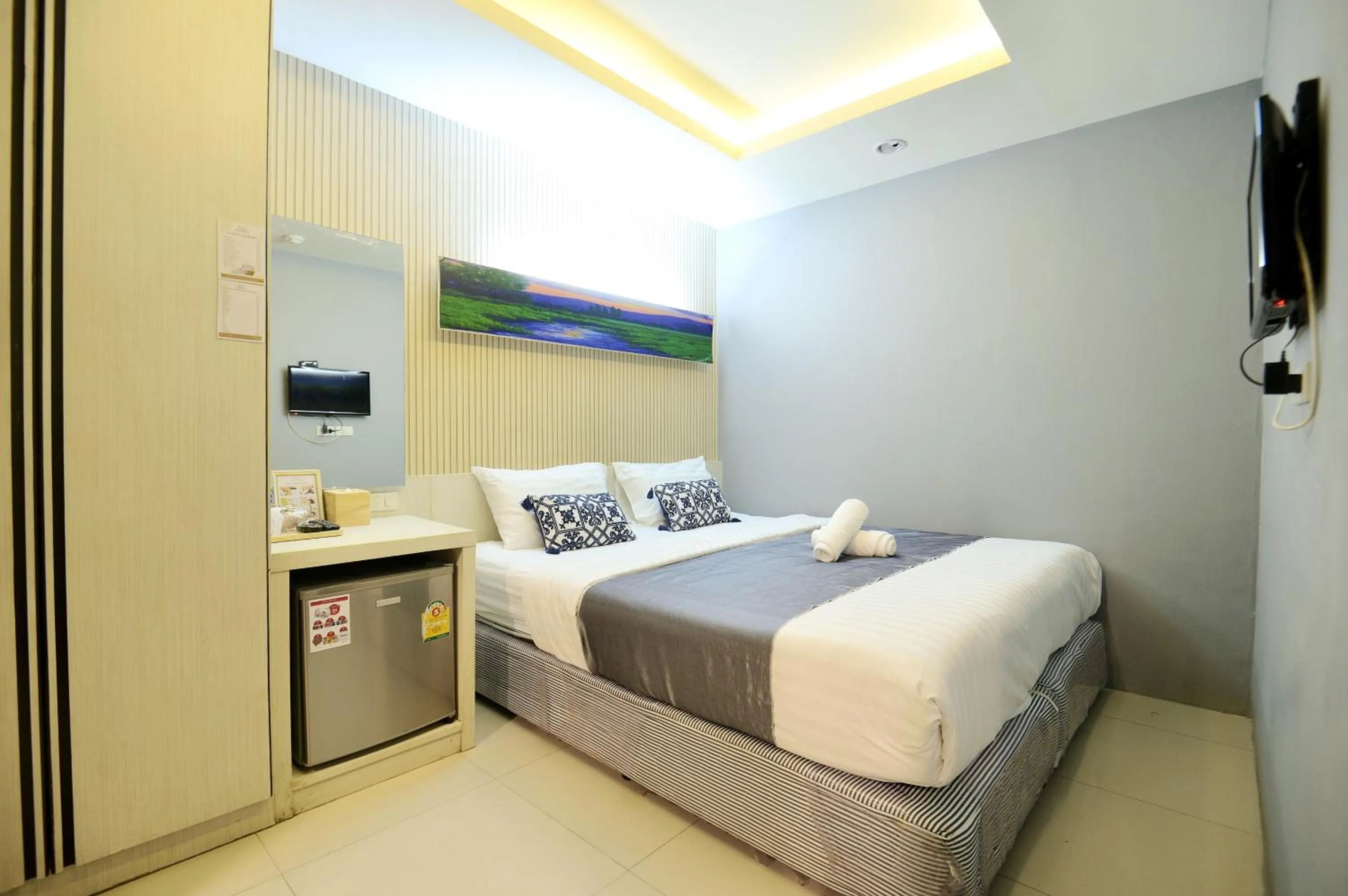 Suite in De Lux Bangkok Hotel