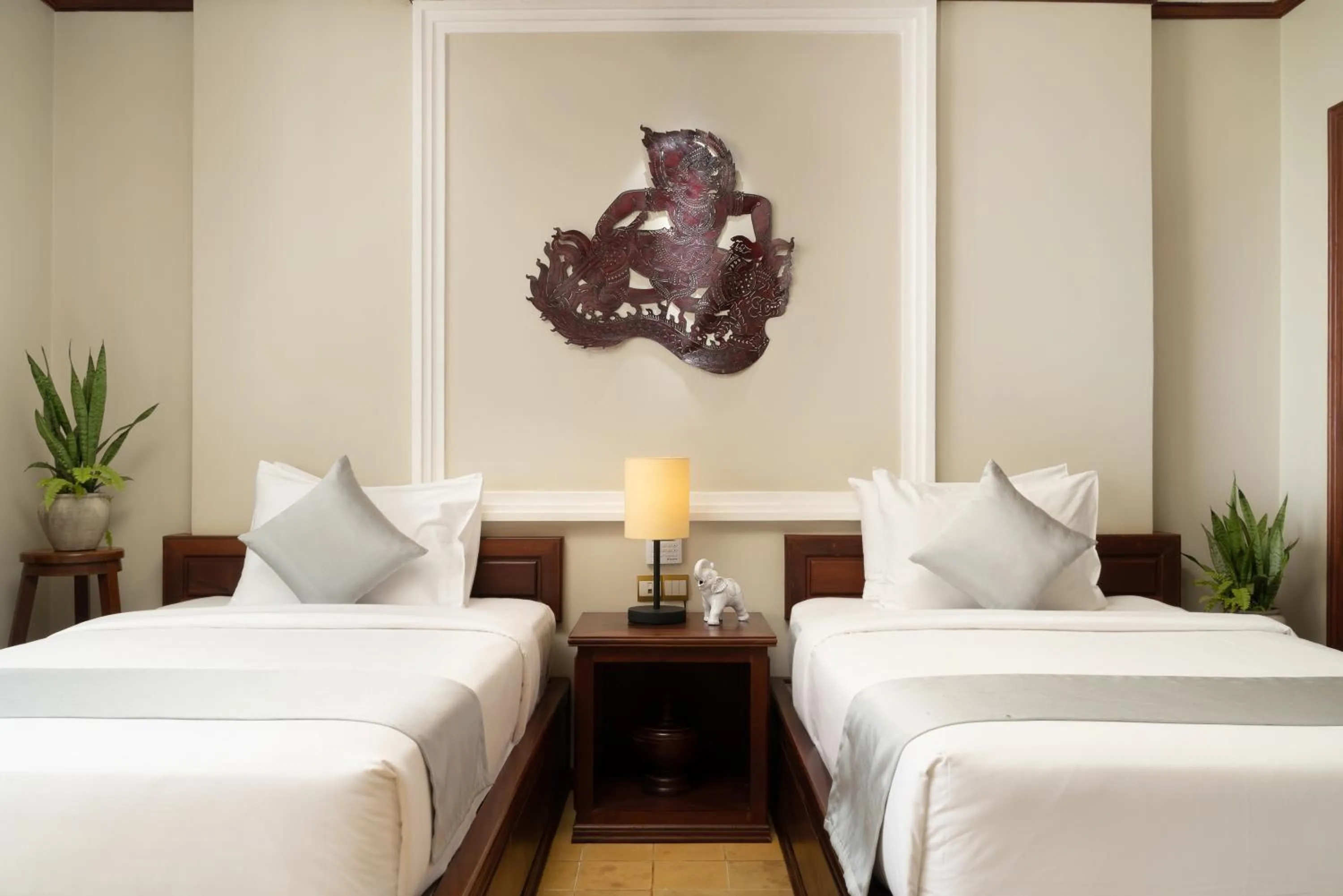 Deluxe Twin Room with Balcony + Free Workspace+ Afternoon Tea +Tree planting in The Elephant