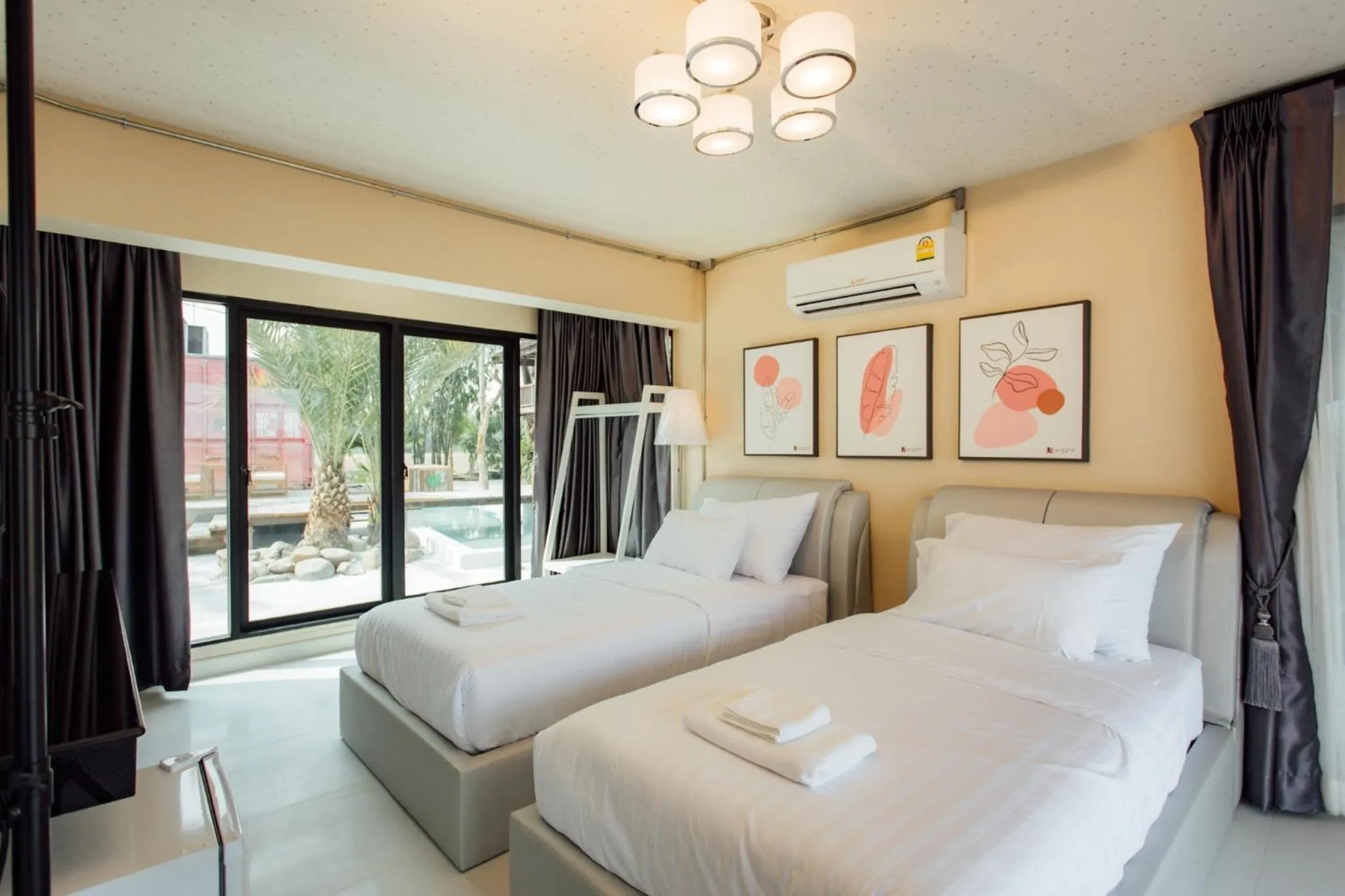 Deluxe Twin Room in KEPT Cabana เคปท์ คาบานา