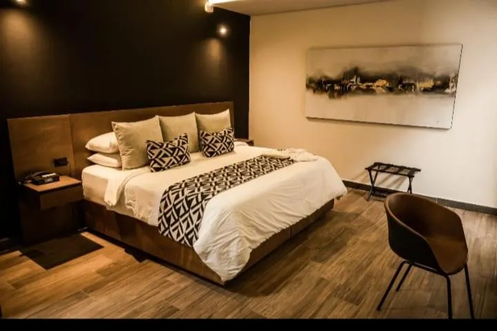 Junior King Suite - Non-Smoking in Esplendor by Wyndham San Luis Potosi