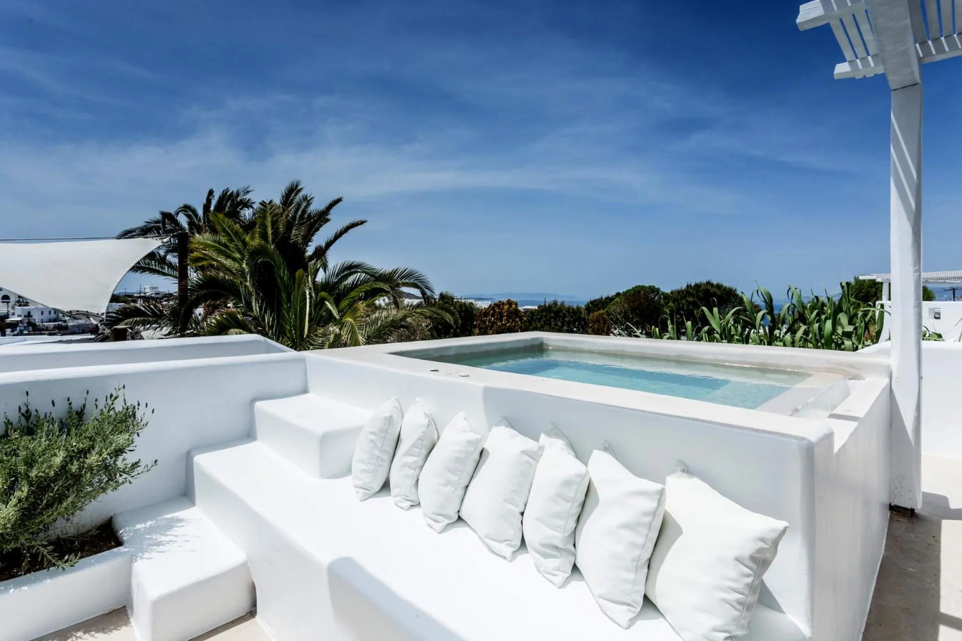 Suite Sea view with Outdoor Jetted Hot Tub	 in Ostraco Suites