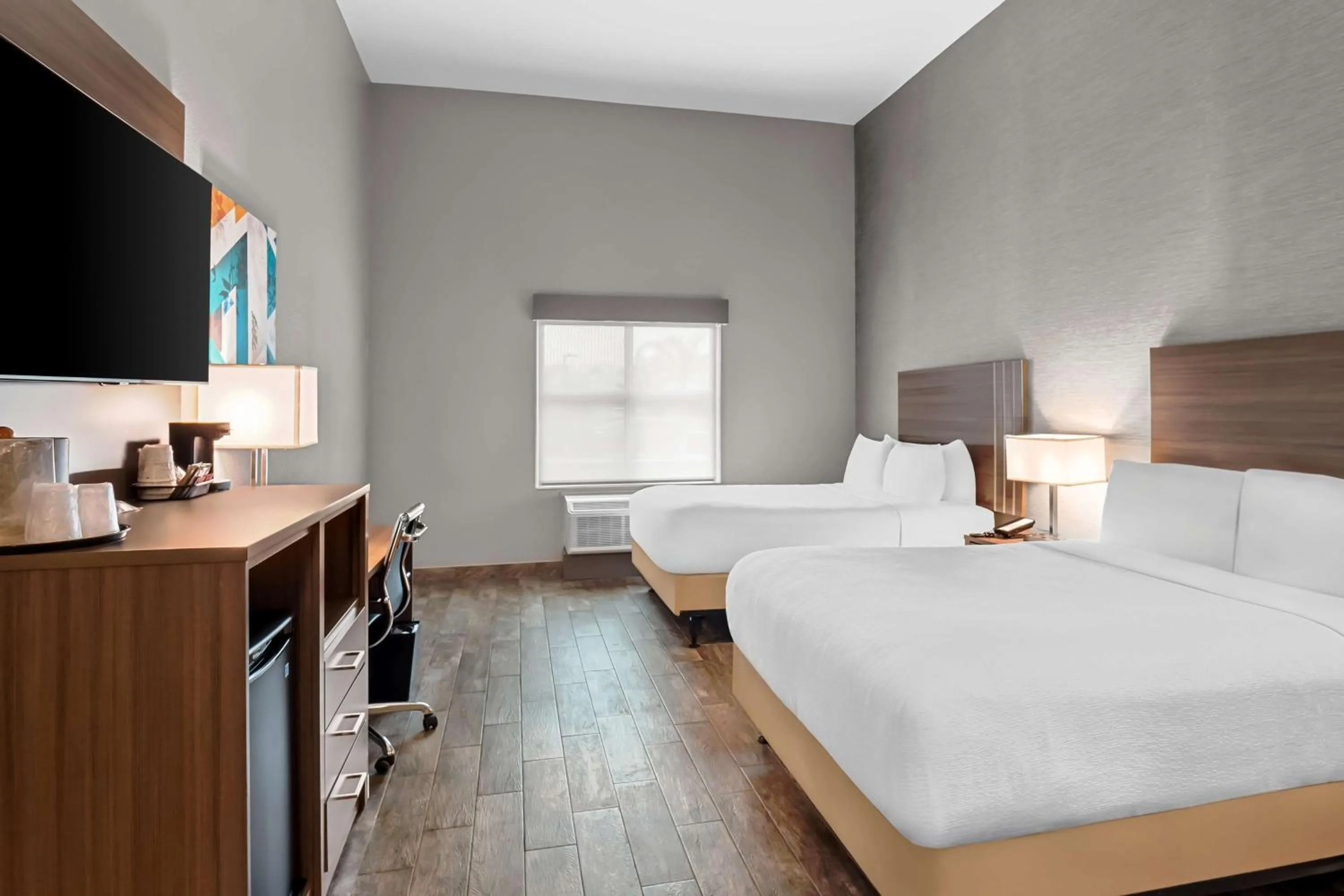 Queen Room with Two Queen Beds and Roll-In Shower - Disability Access/Non-Smoking in Best Western San Bernardino Hotel