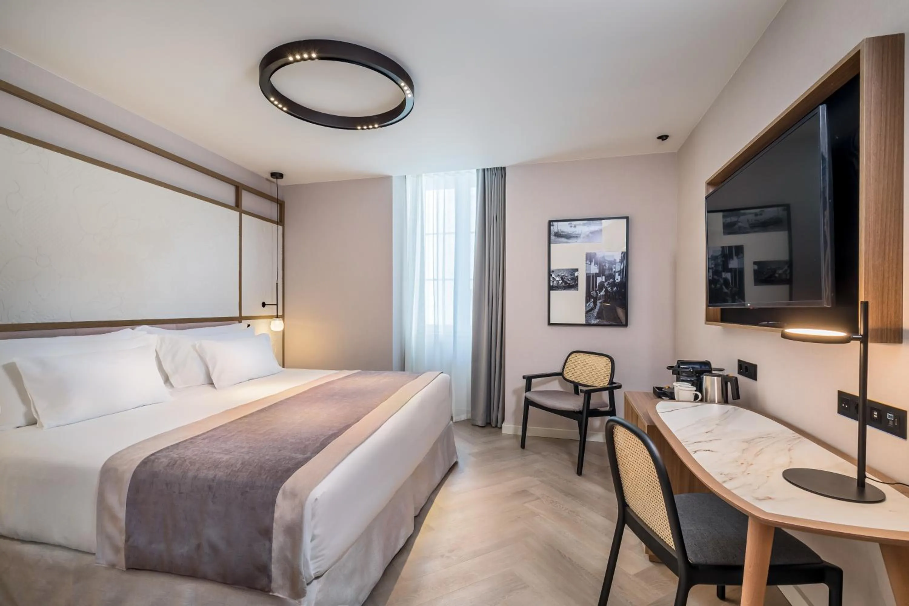 Deluxe Double or Twin Room in Barceló Funchal Oldtown