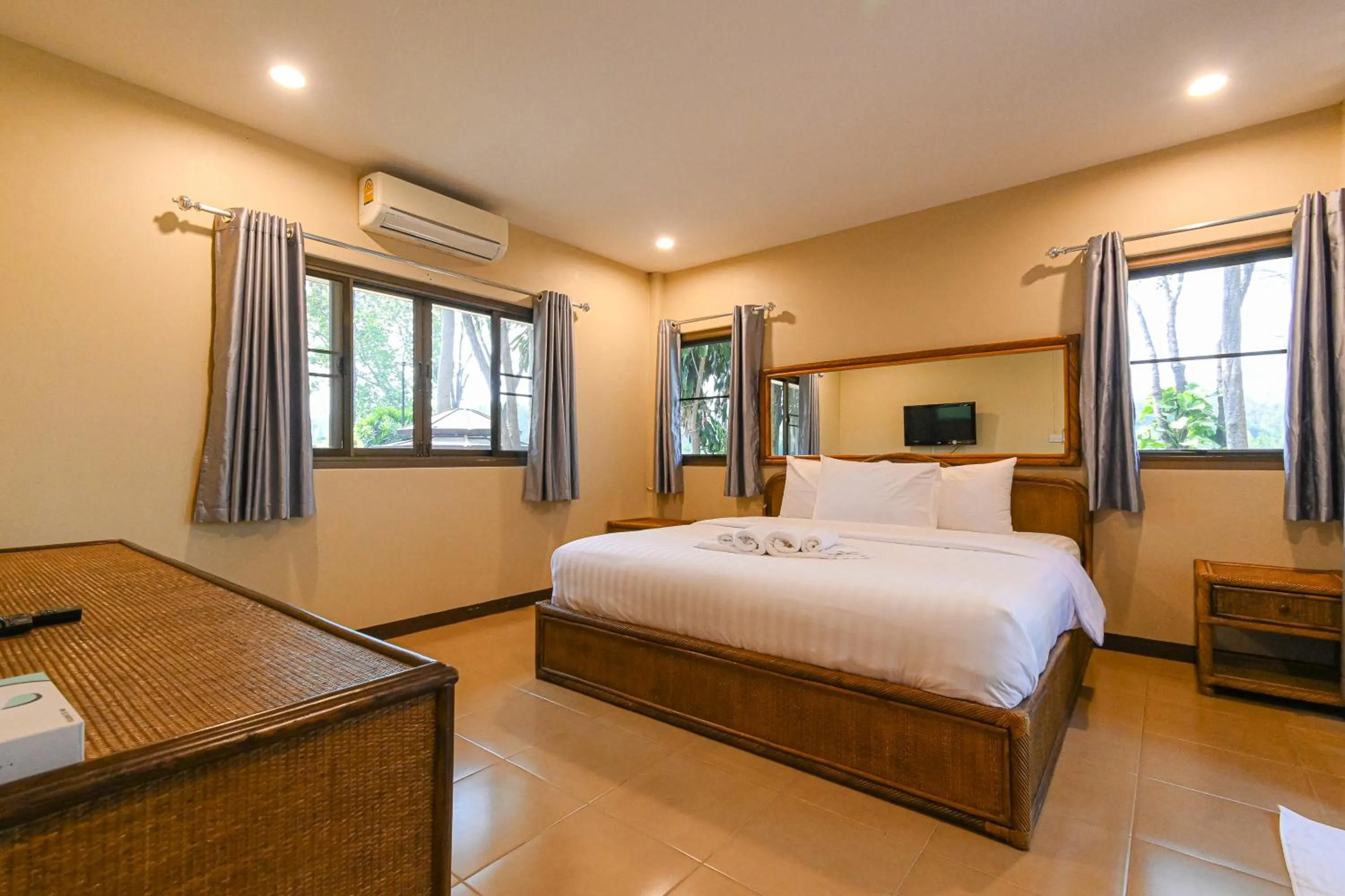 Two-Bedroom Villa in Suanphung Bonsai Village