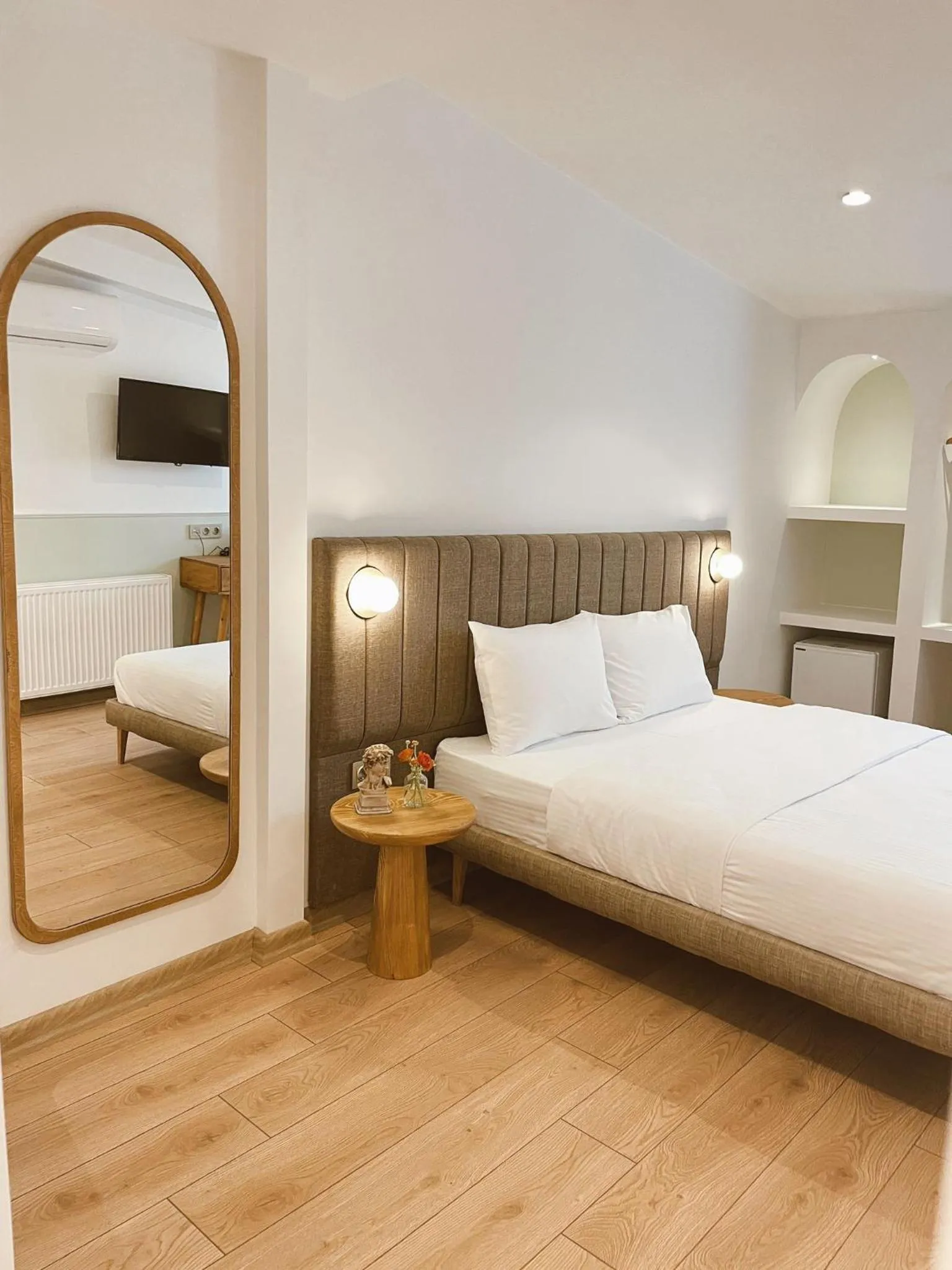 Deluxe Single Room in Meshk Airport Hotel