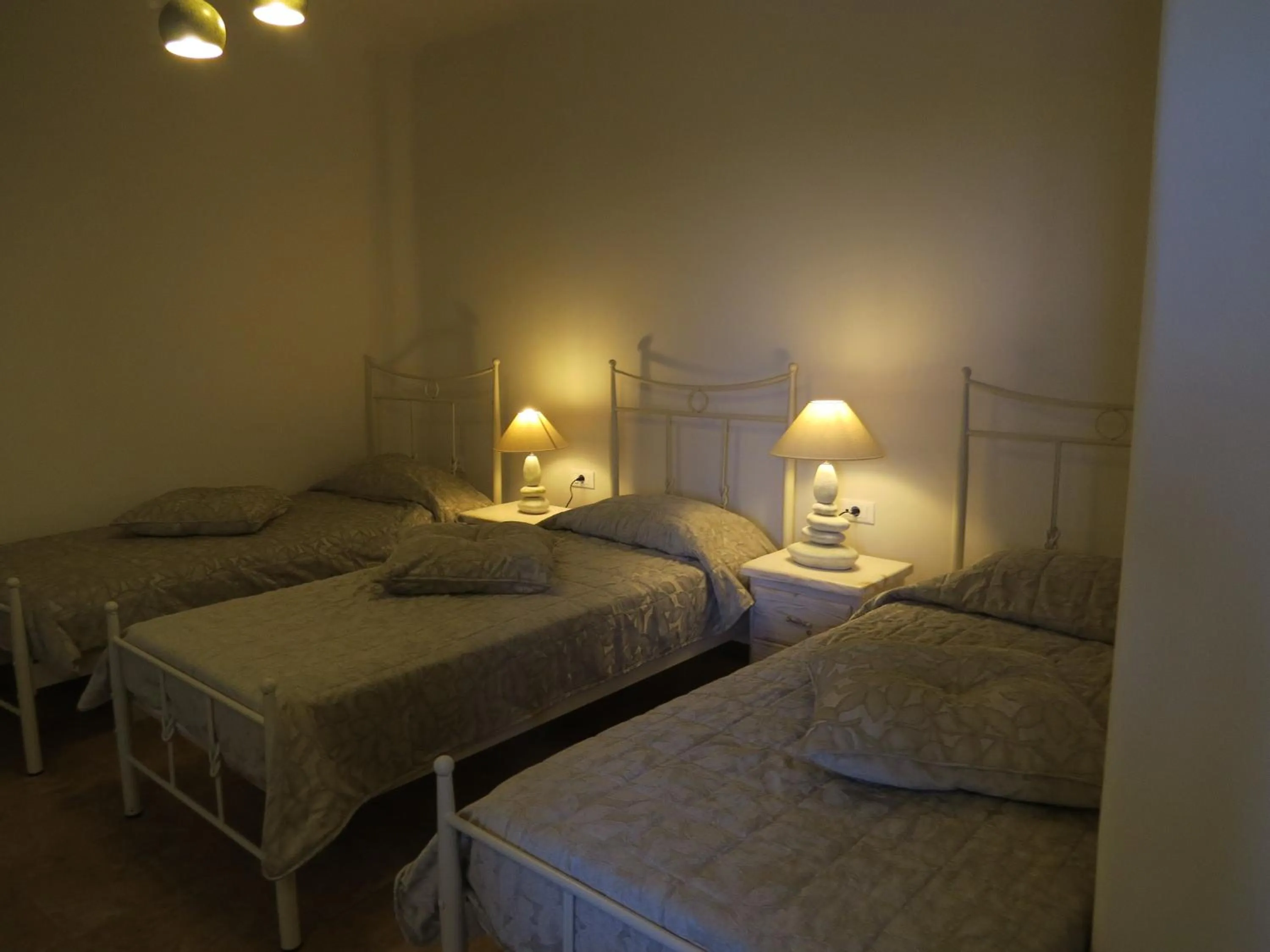 Quintuple Room in Villa Manos Hotel