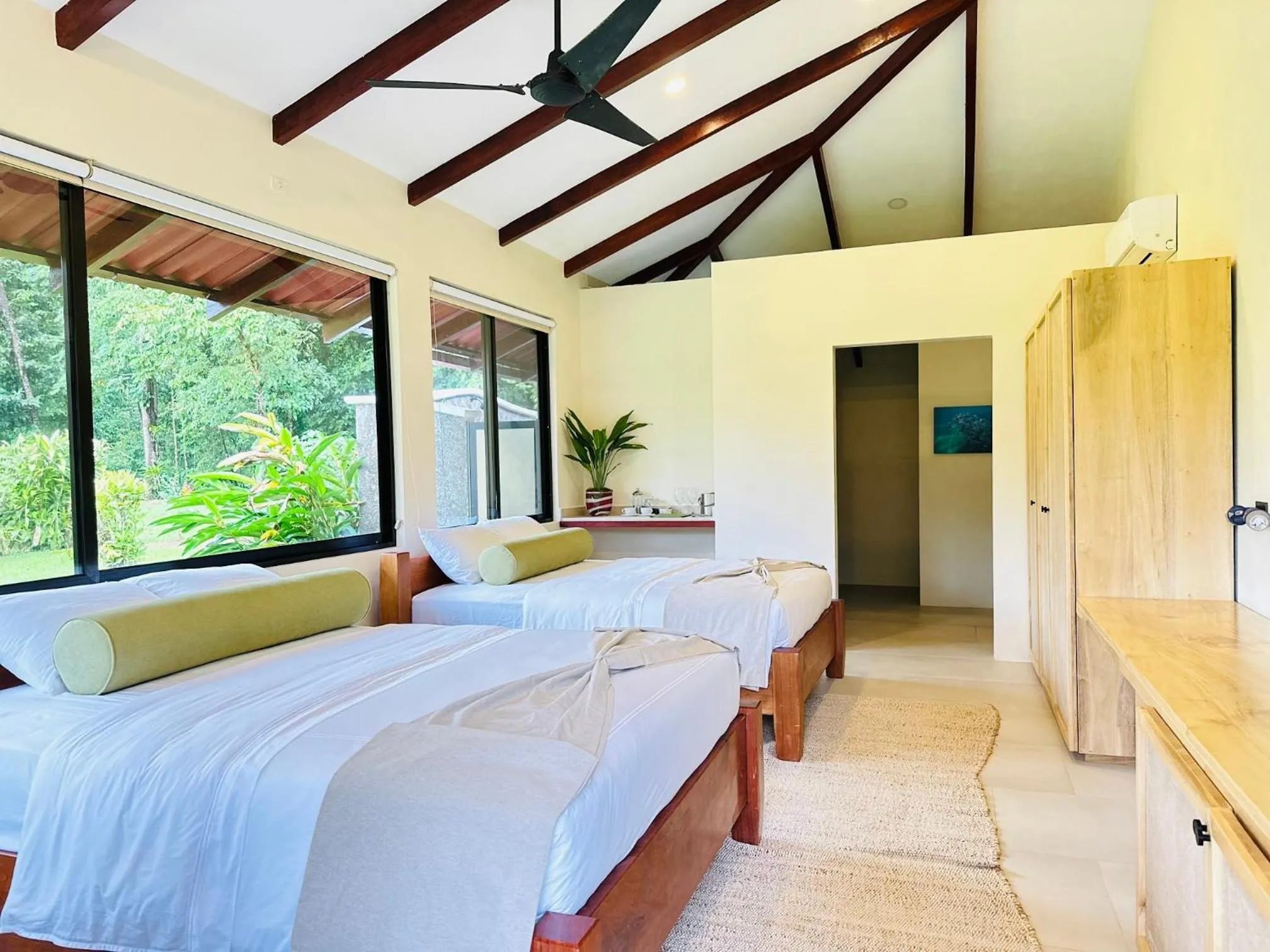 Deluxe Suite - single occupancy in Corcovado Wilderness Lodge by SCP