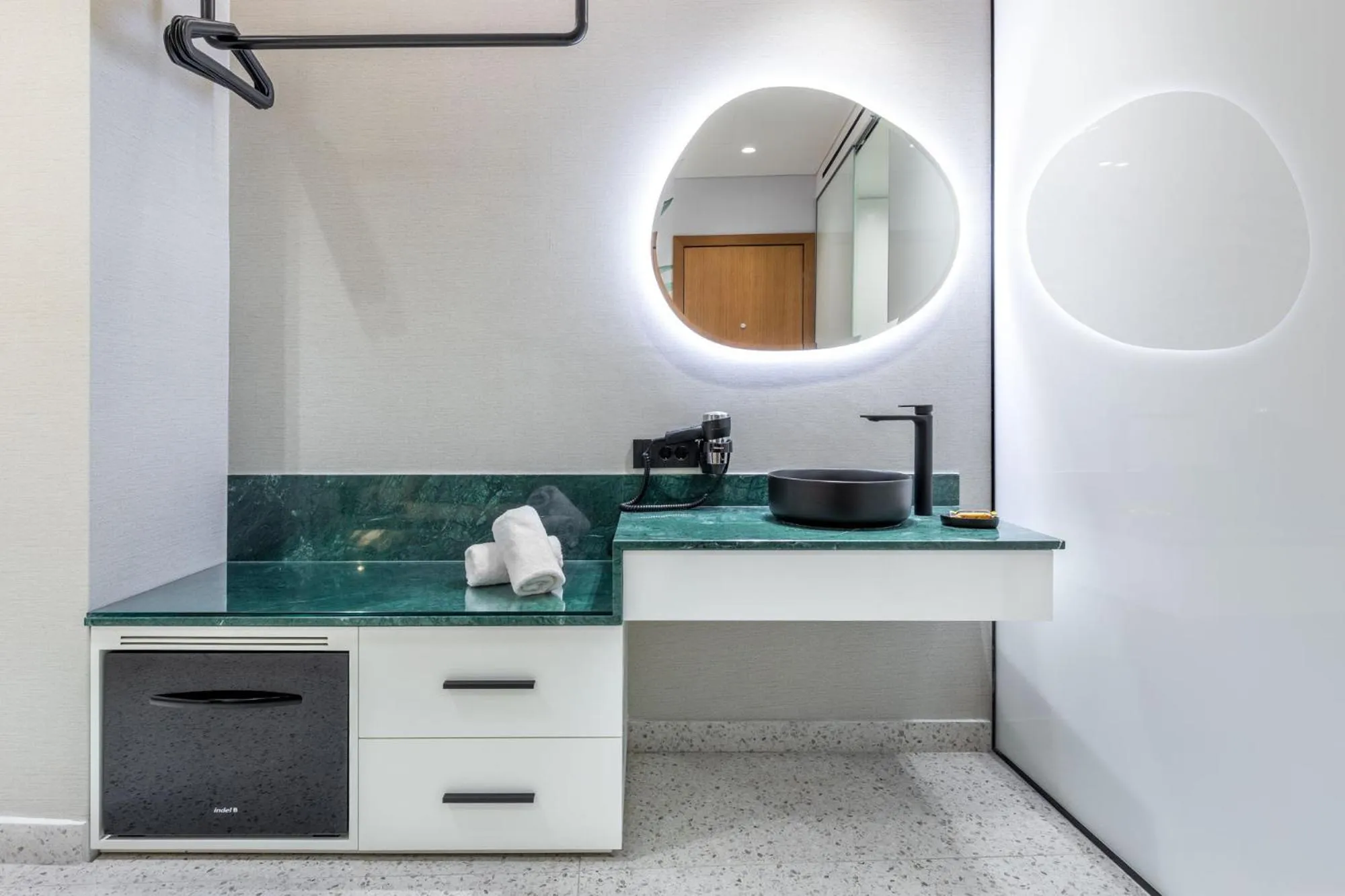 Deluxe Triple Room in Amazon Hotel