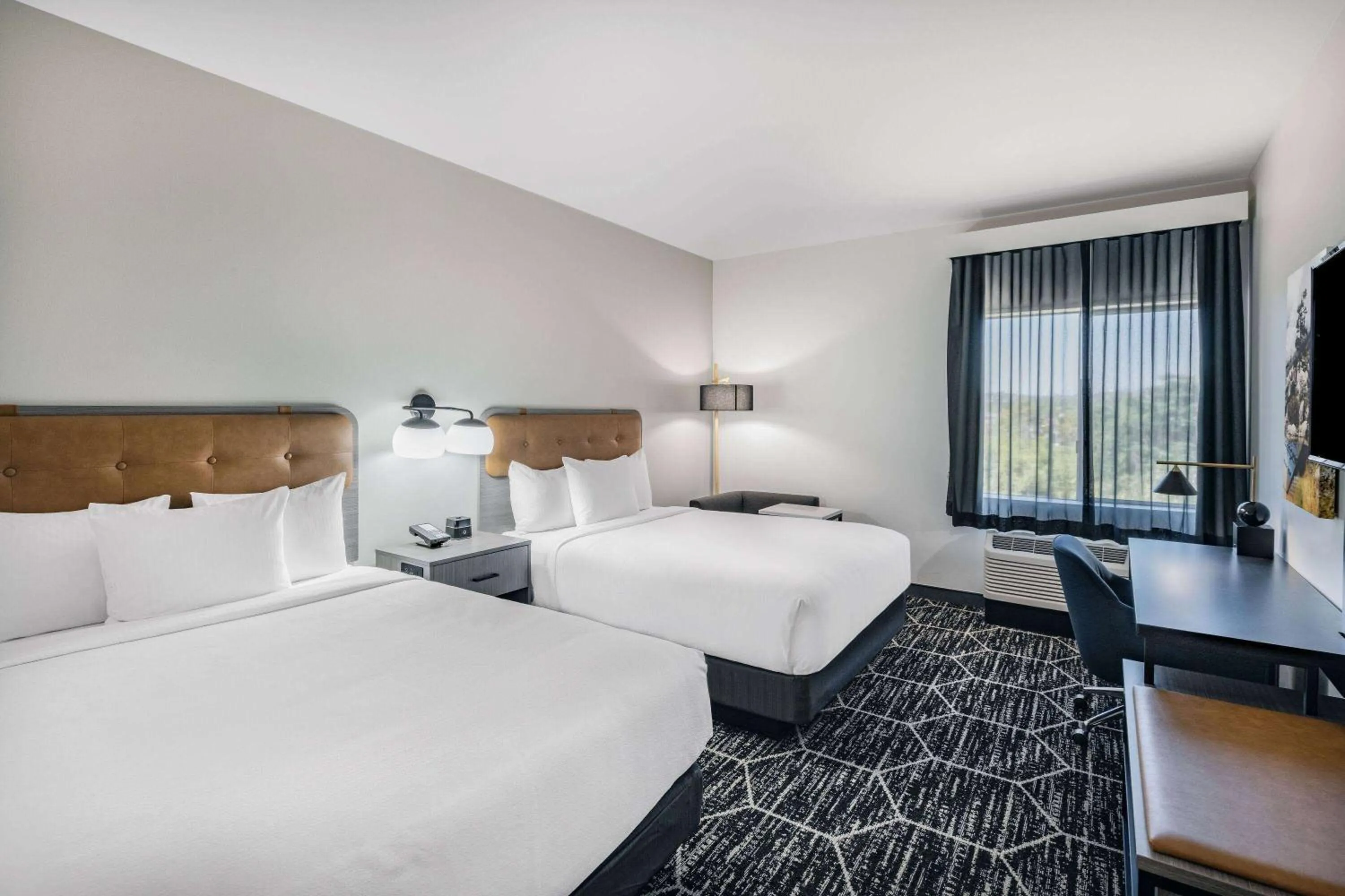 Queen Room with Two Queen Beds - Non-Smoking in La Quinta Inn & Suites by Wyndham Yucaipa
