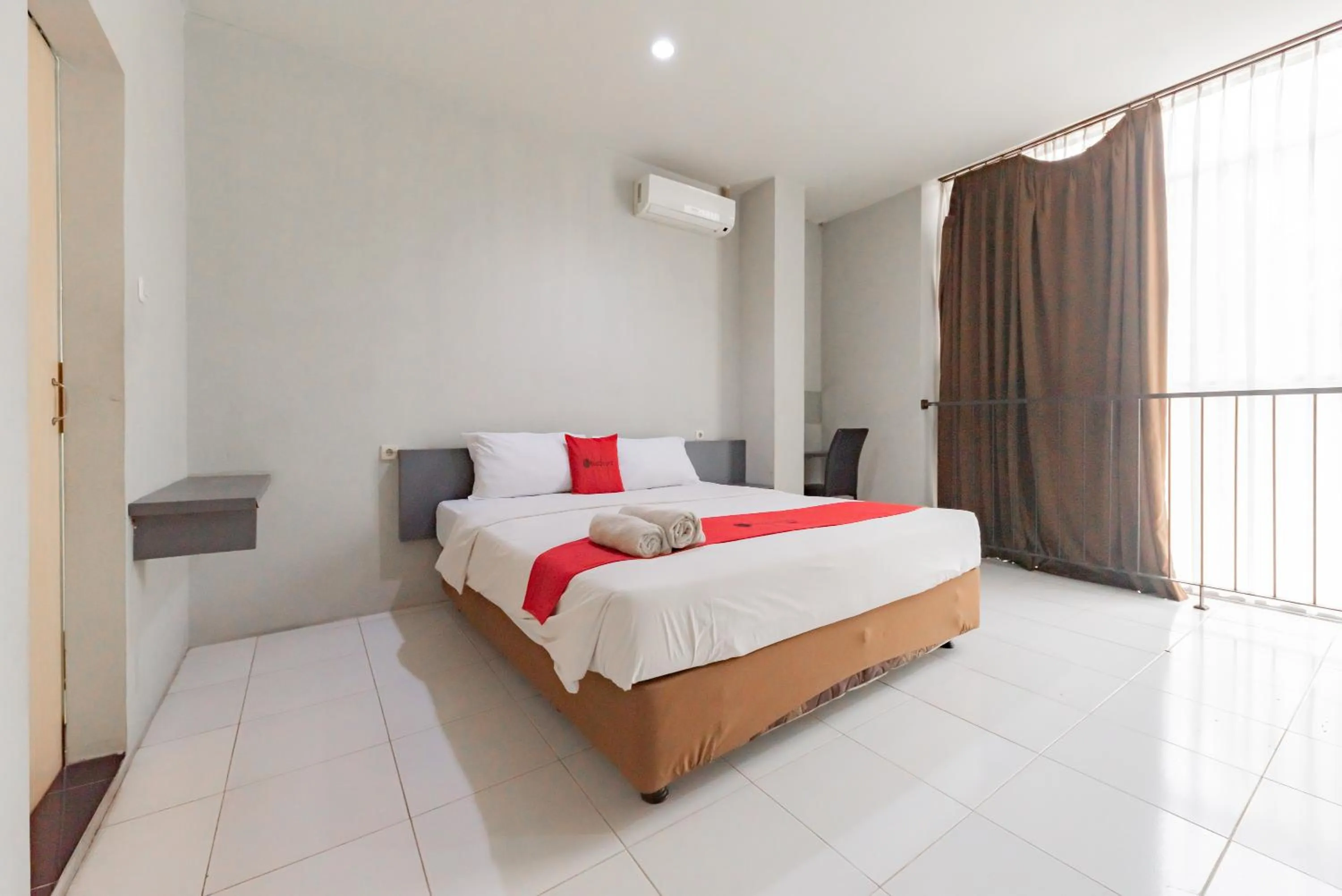 Suite in RedDoorz @ Pelajar Pejuang 3