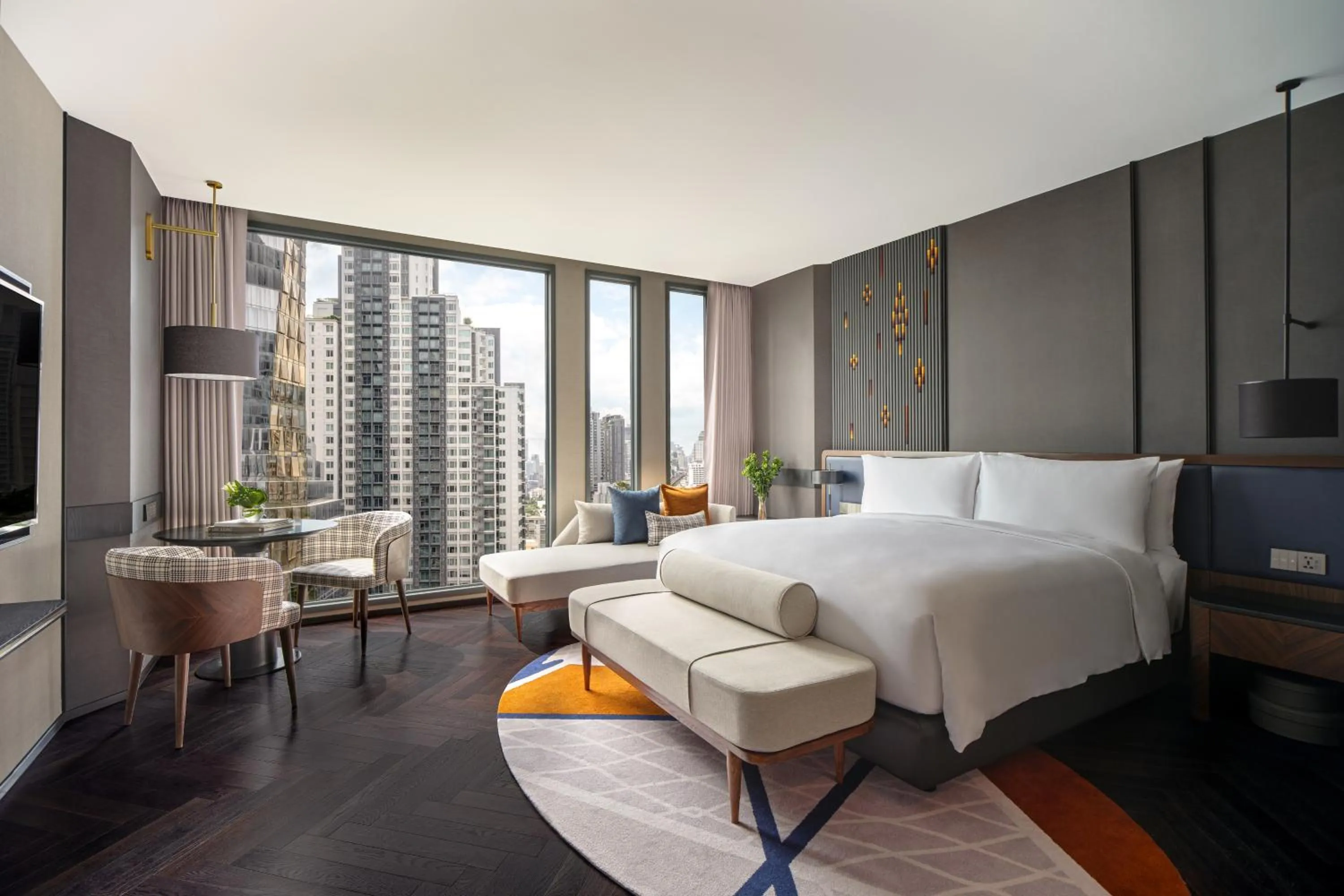 Premium King Room in InterContinental Bangkok Sukhumvit by IHG