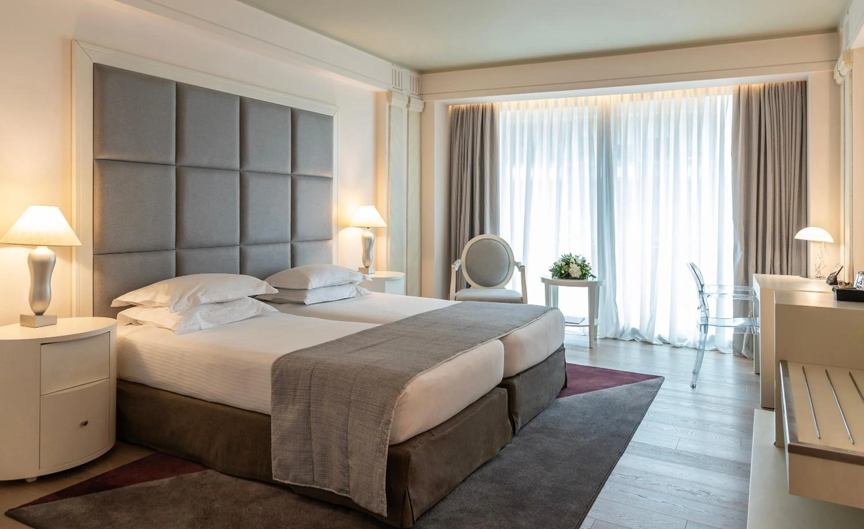 Deluxe Room in NJV Athens Plaza