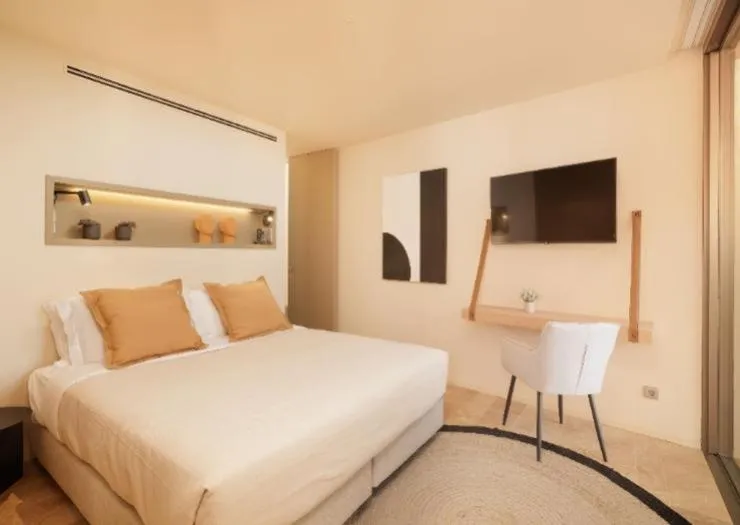 Double or Twin Room with Balcony in Palmares Signature Apartments