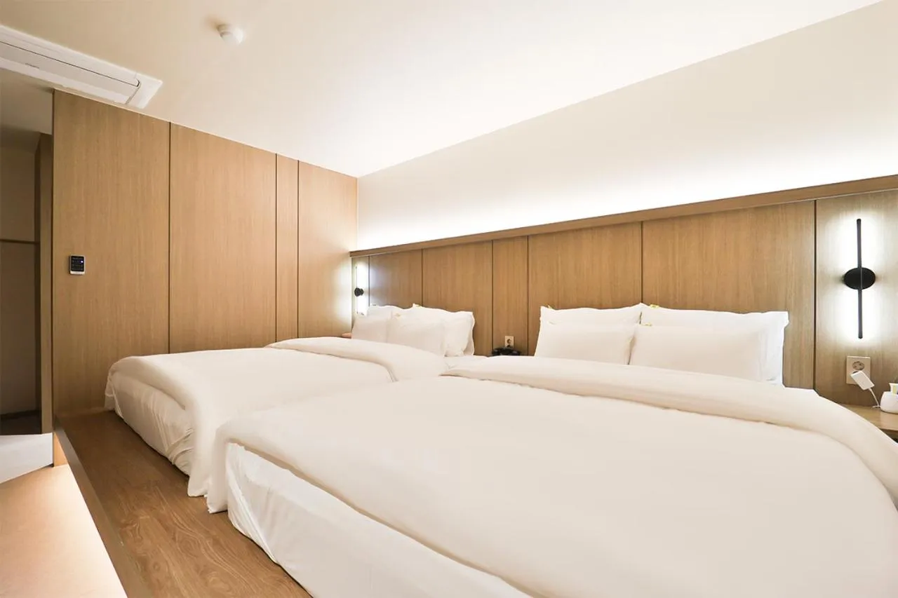 Deluxe Pretty Family Room in Hotel Ippda Gumdan