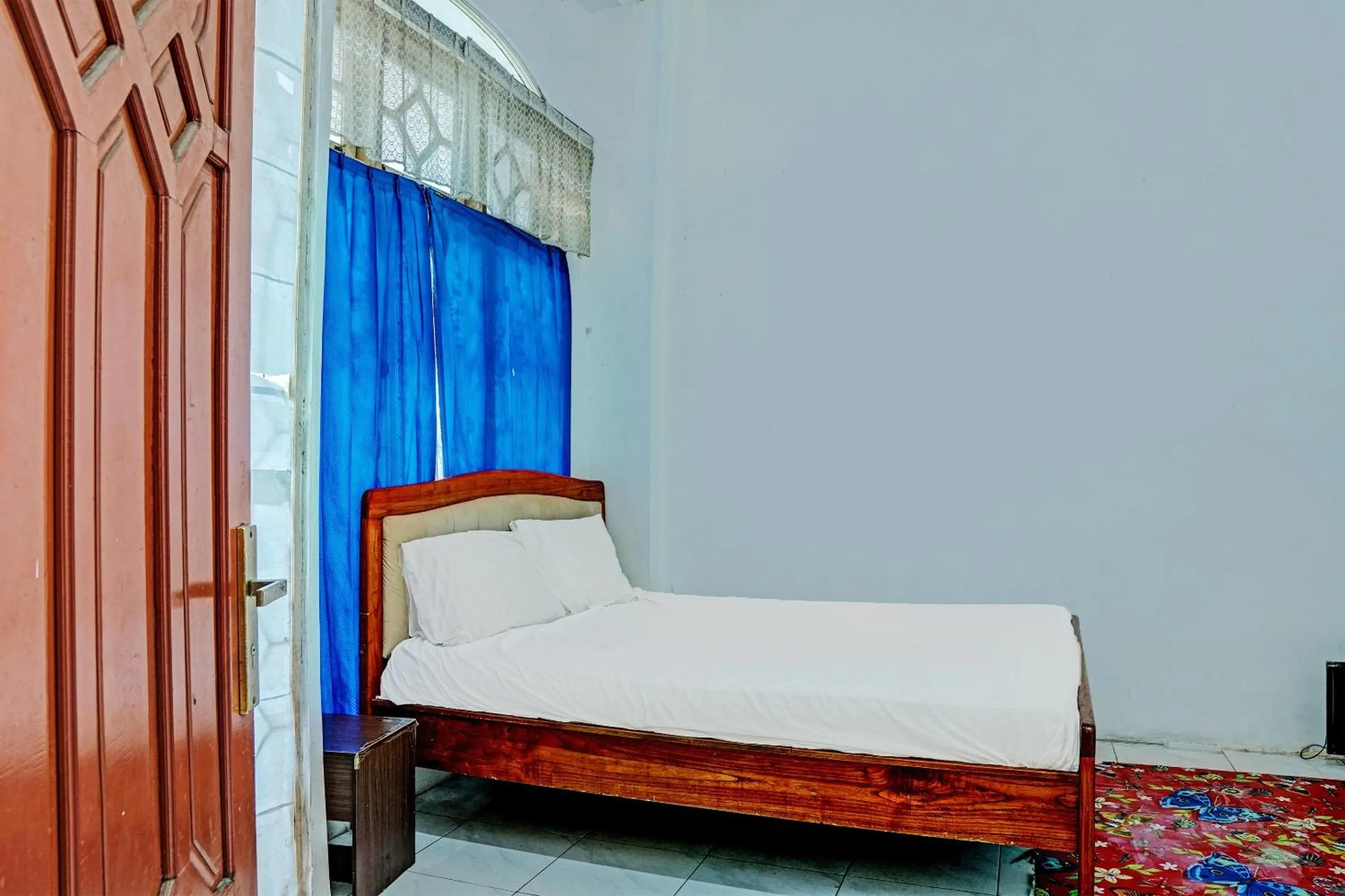 Double Room in Hotel O Kost Axcel