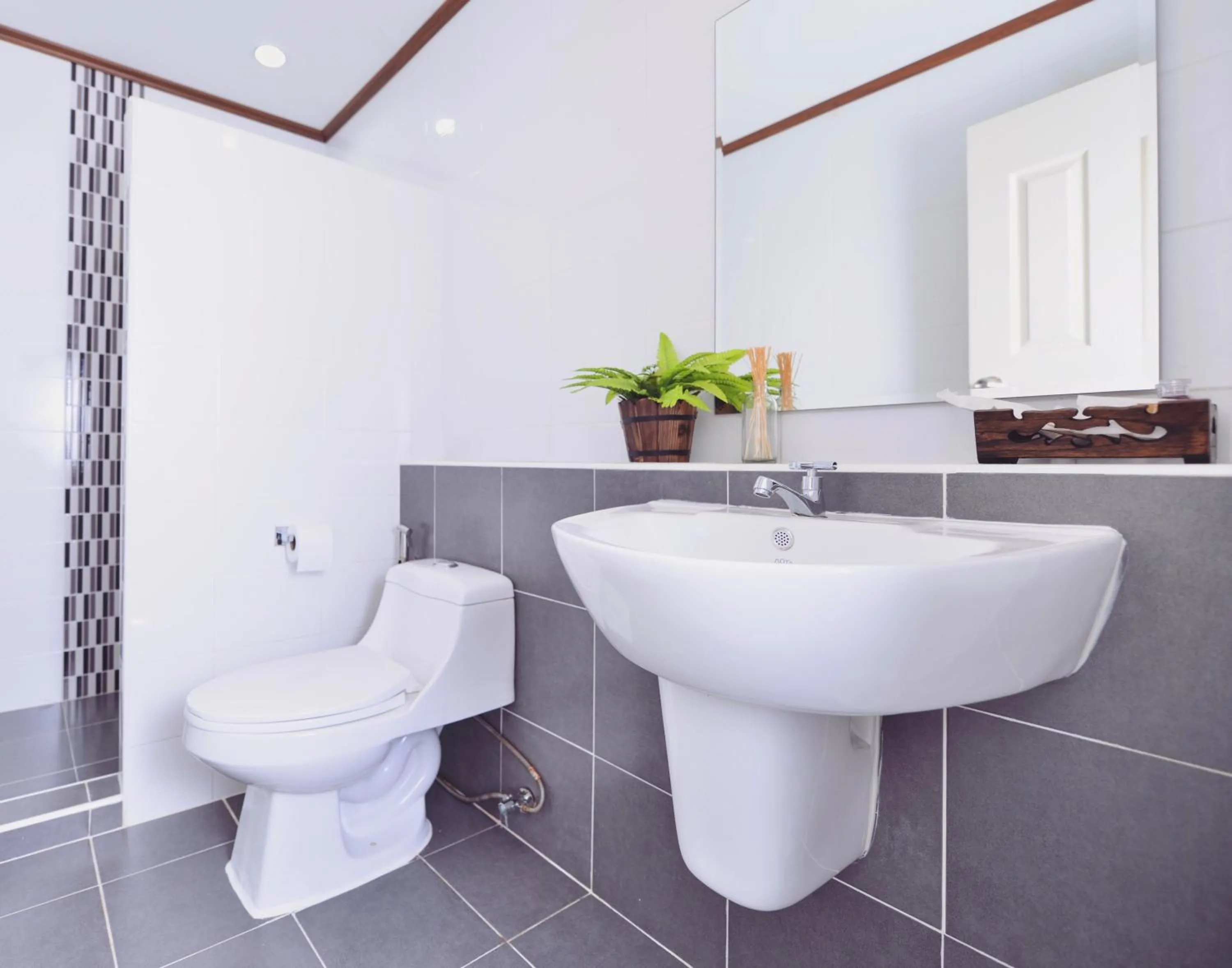 Standard Double Room in The Tamnan Pattaya Hotel & Resort