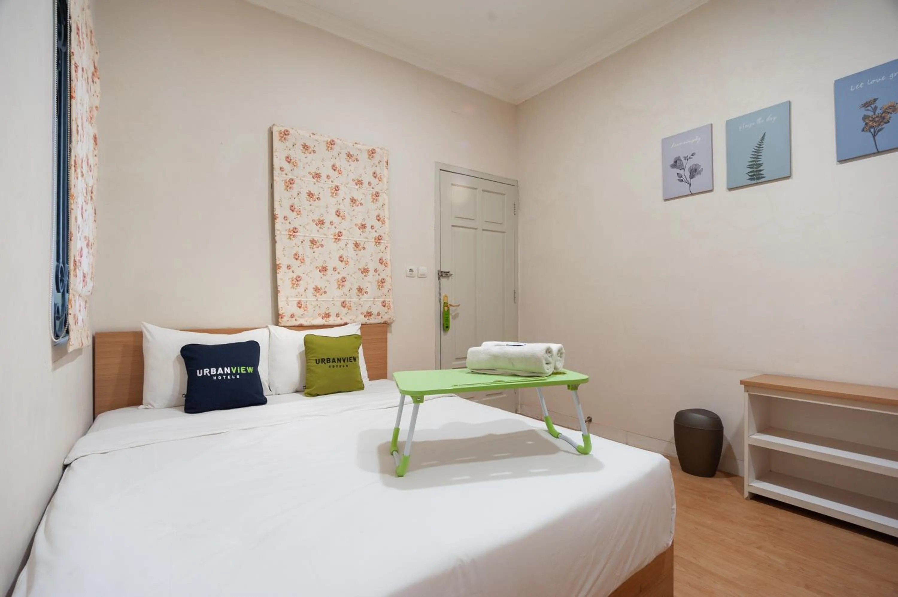 Superior Double Room in Urbanview Hotel Jagakarsa by RedDoorz