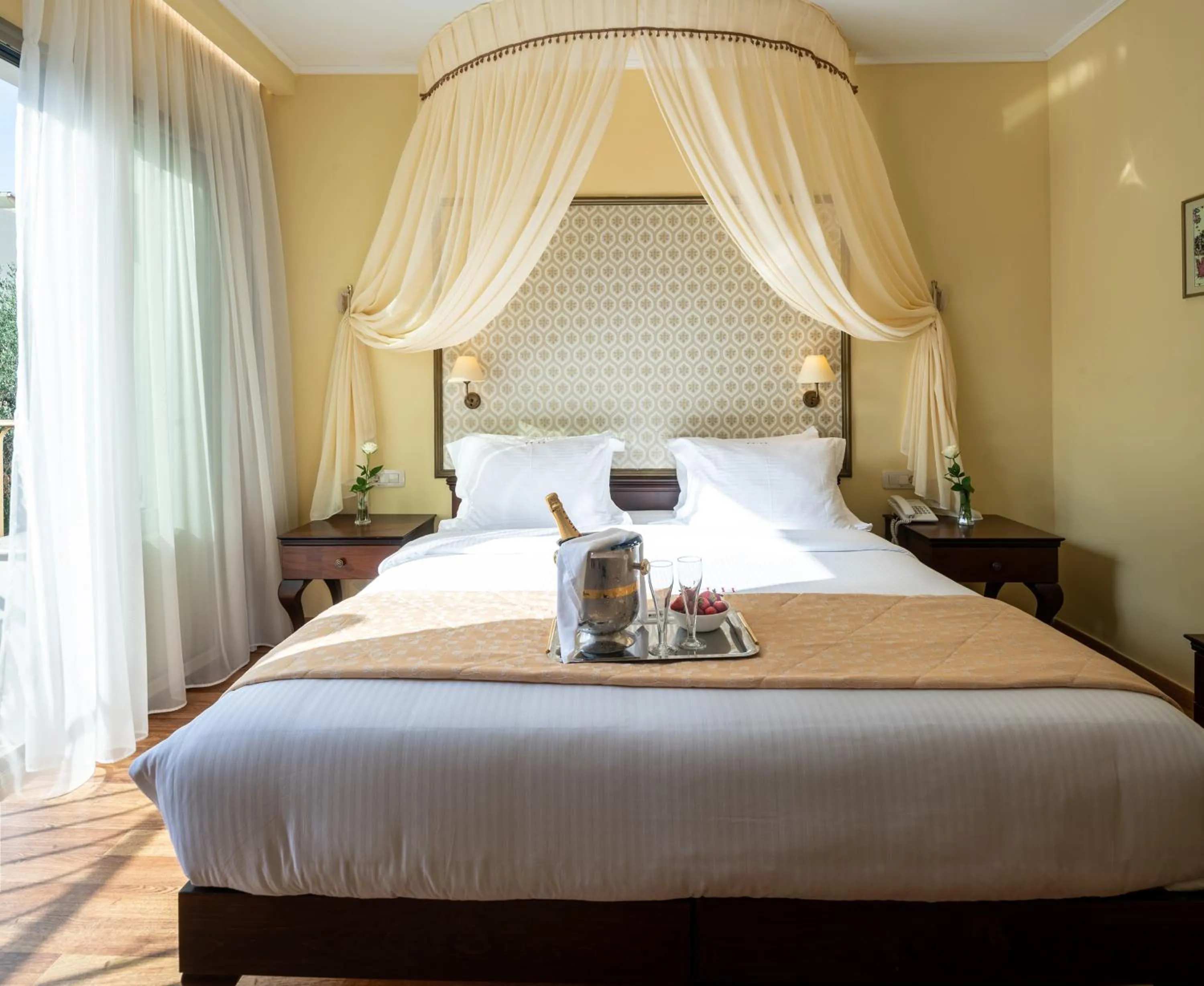 Deluxe Double or Twin Room with Ocean View in Halepa Hotel