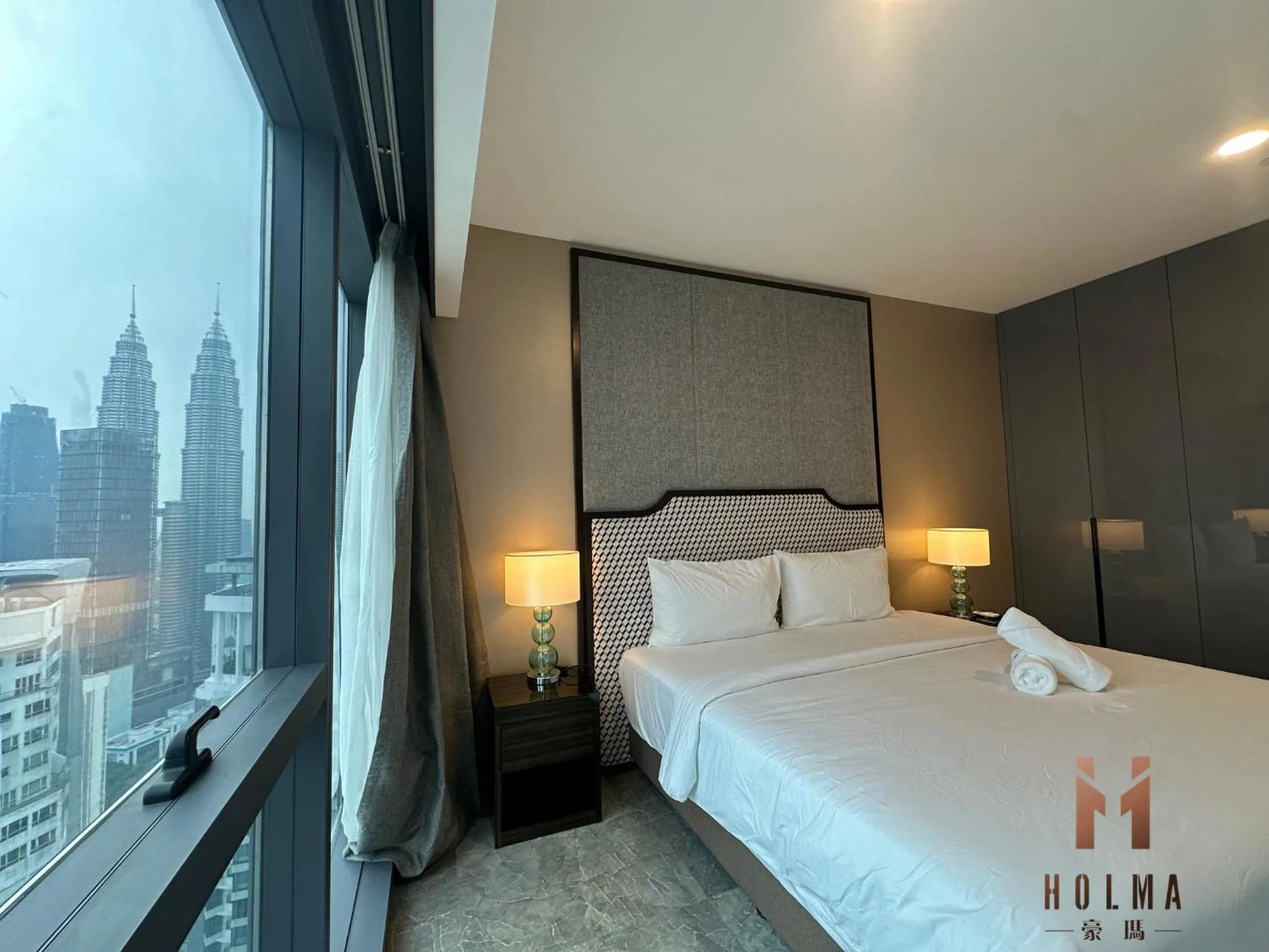 Two-Bedroom Apartment with City View in The Platinum 2 Kuala Lumpur by HOLMA