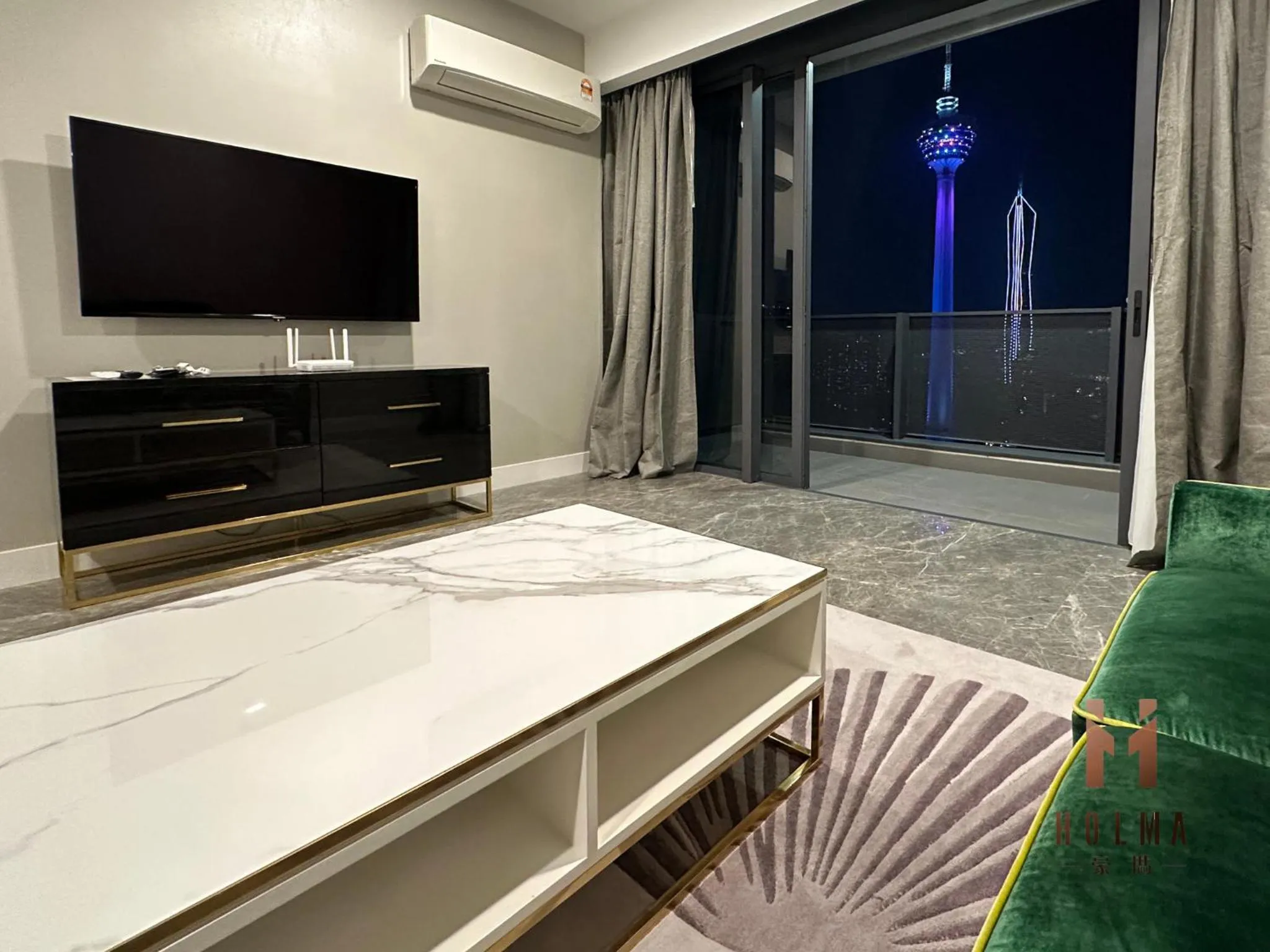 Two-Bedroom Deluxe Apartment with Balcony in The Platinum 2 Kuala Lumpur by HOLMA