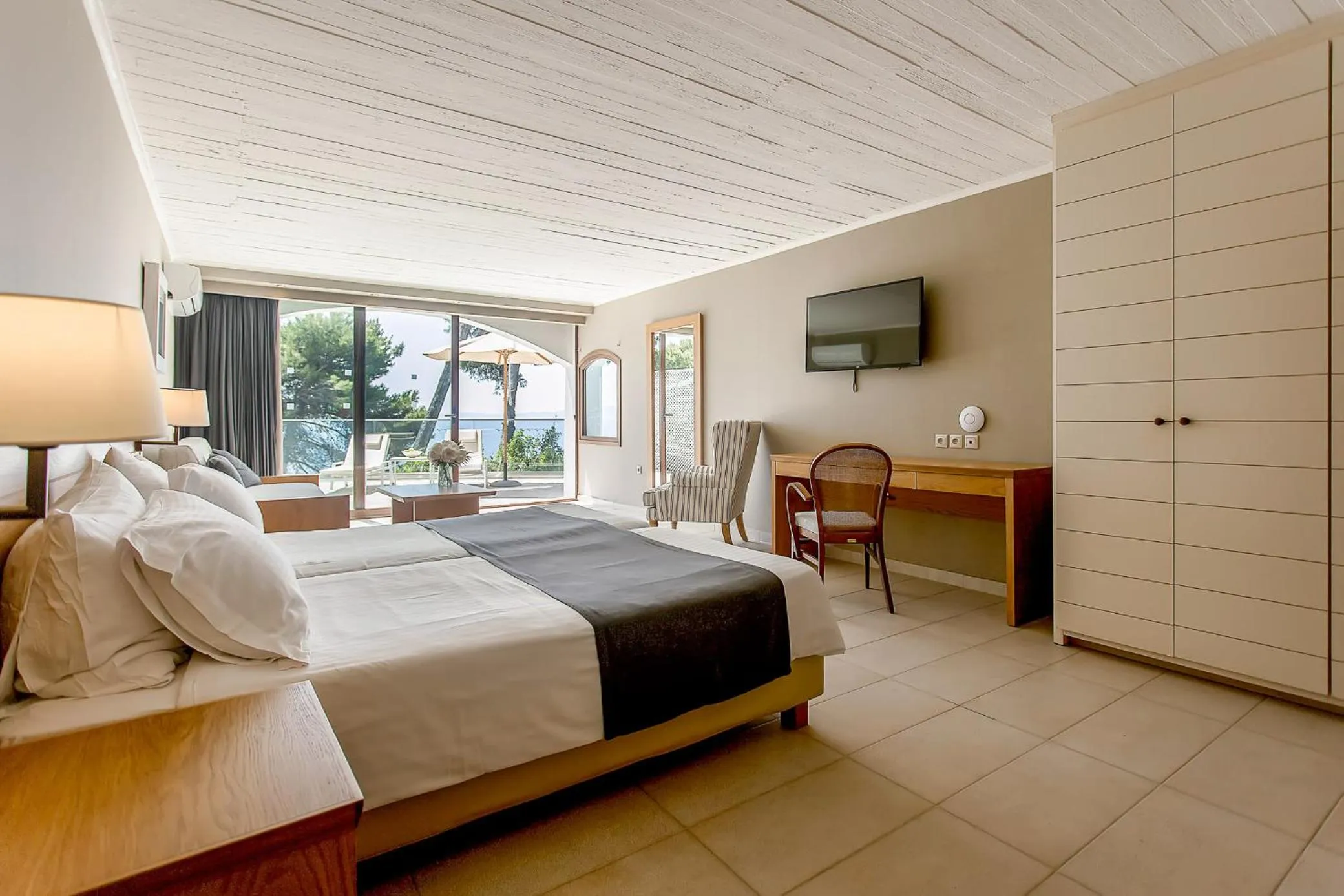 Premium Family Bungalow Sea View with Private Pool in Corfu Holiday Palace