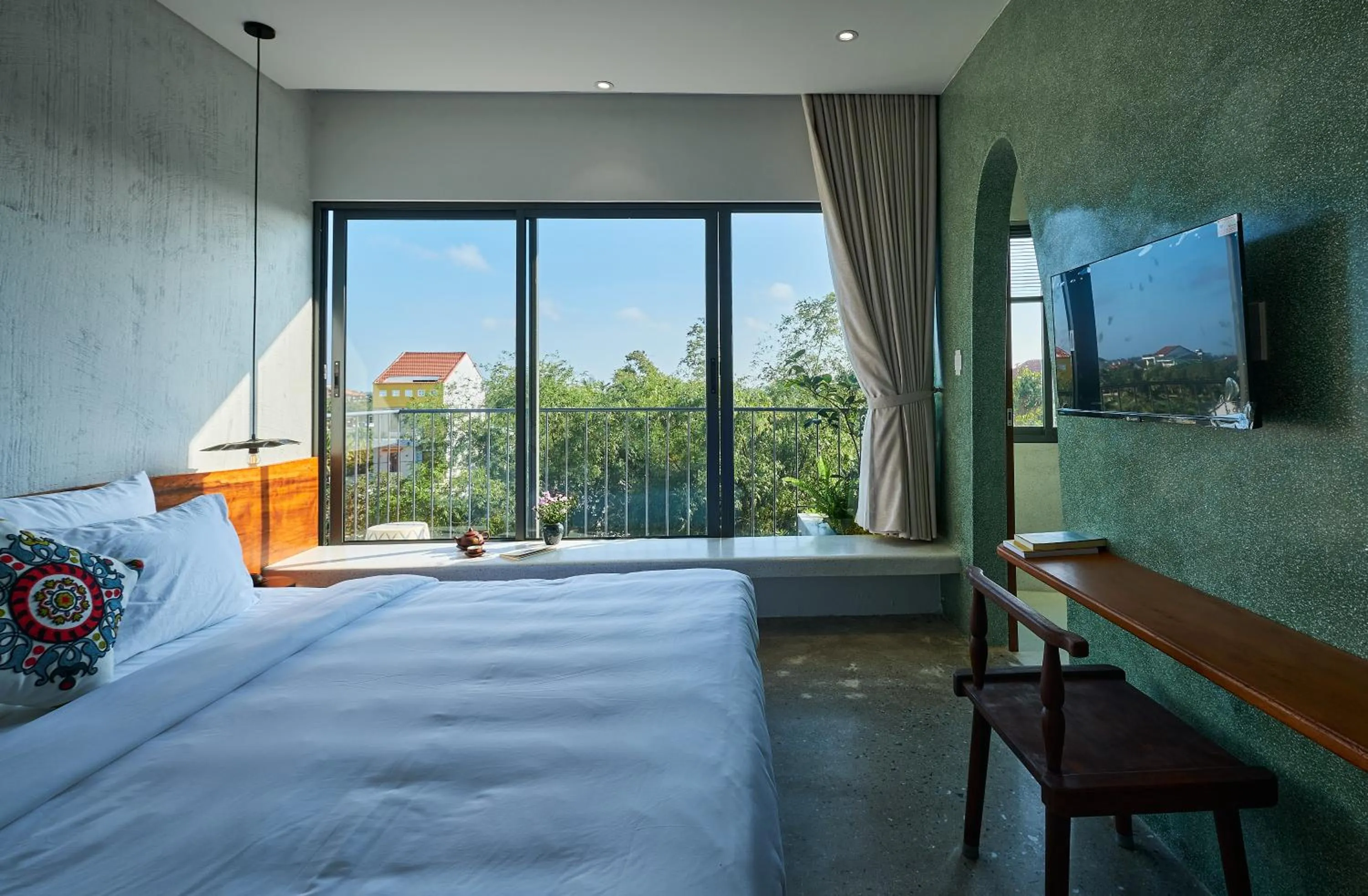 King Room with Balcony in Barbados Cherry Villa