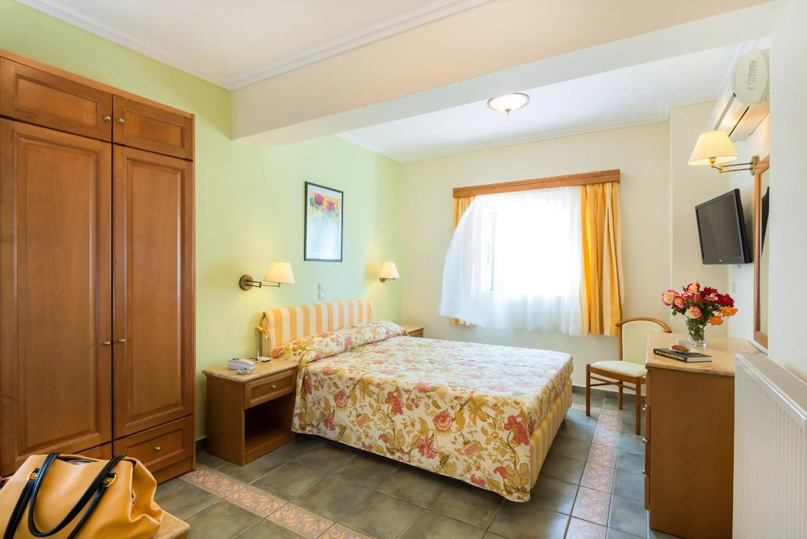 One-Bedroom Suite with Garden View and Sea View	 in Andreolas Luxury Suites