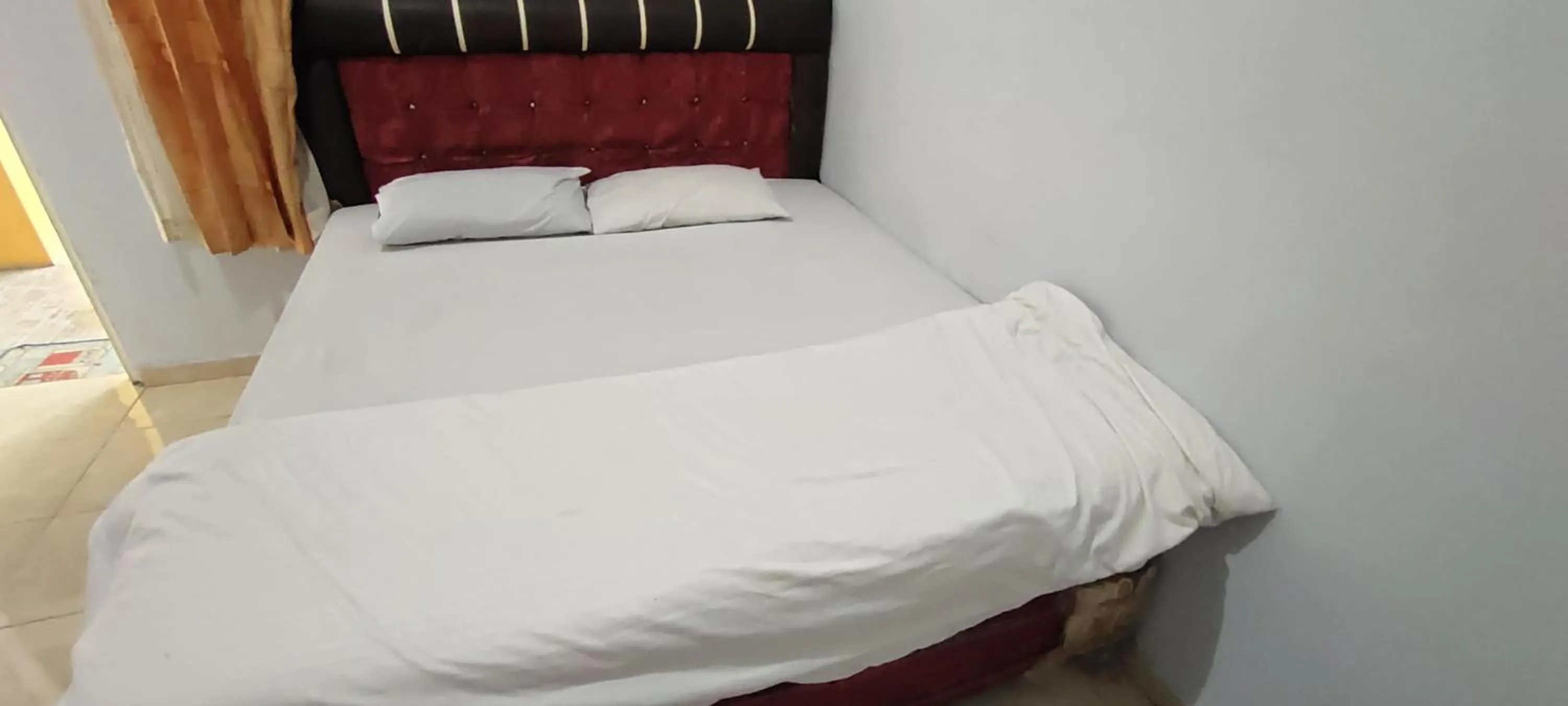 Standard Double Room in Hotel O Tris