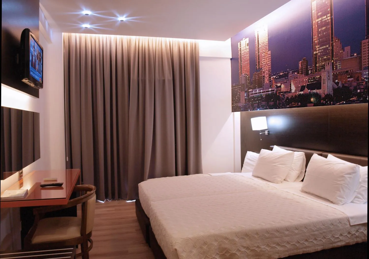 Triple Room in Athens City Hotel