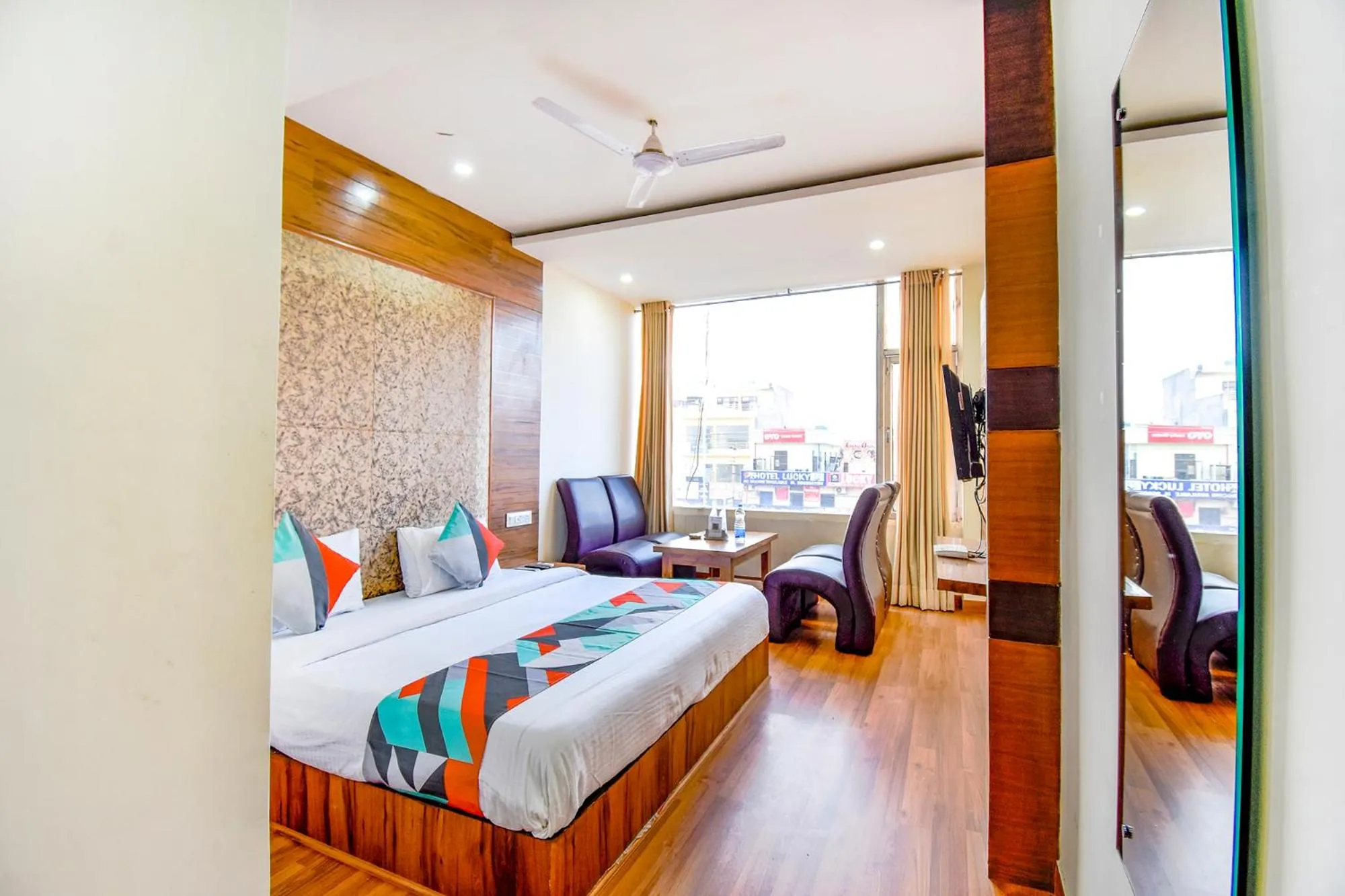 Family Room - single occupancy in FabExpress Black Diamond