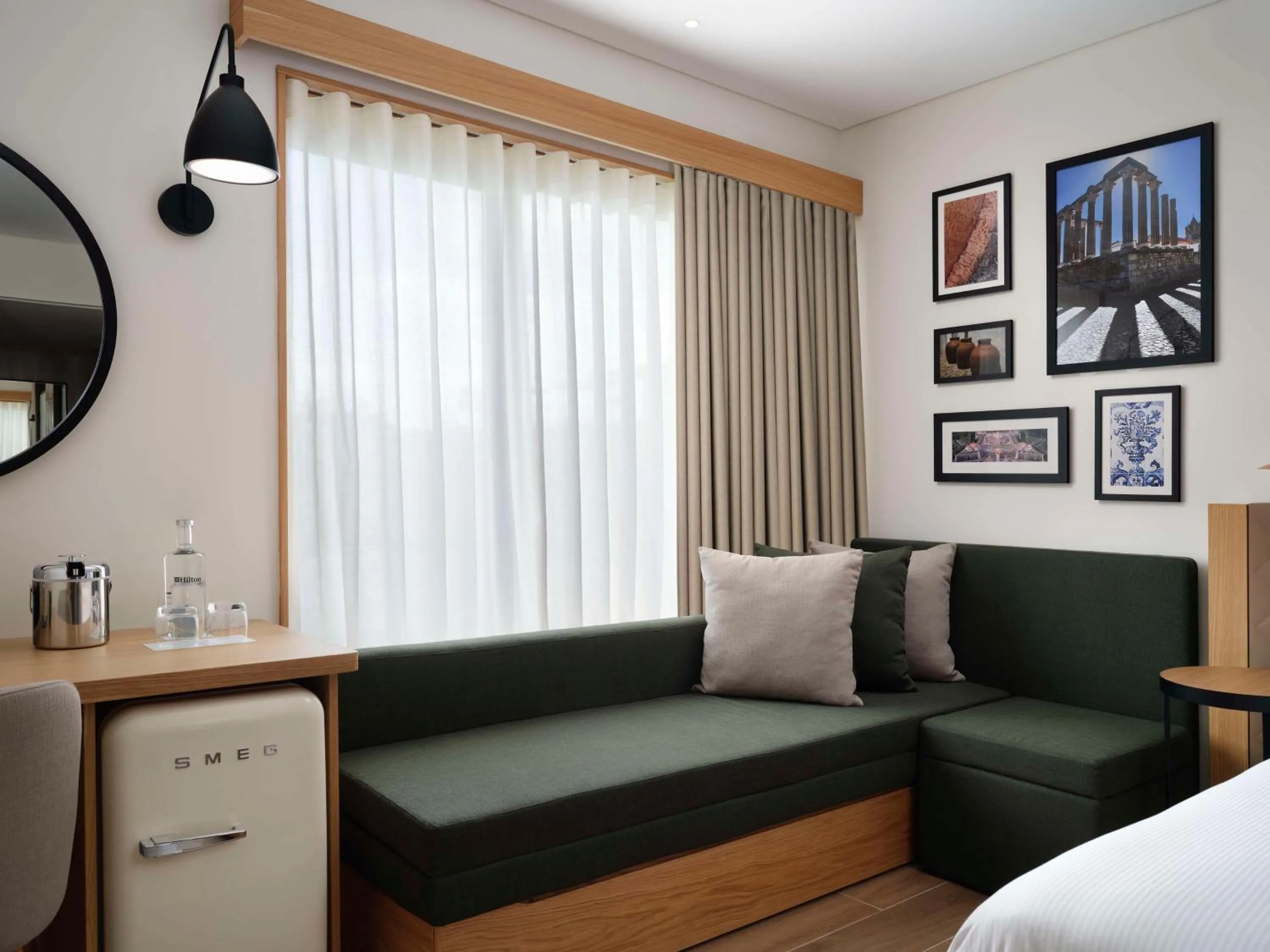 Deluxe King Room with Sofa Bed in Hilton Garden Inn Evora