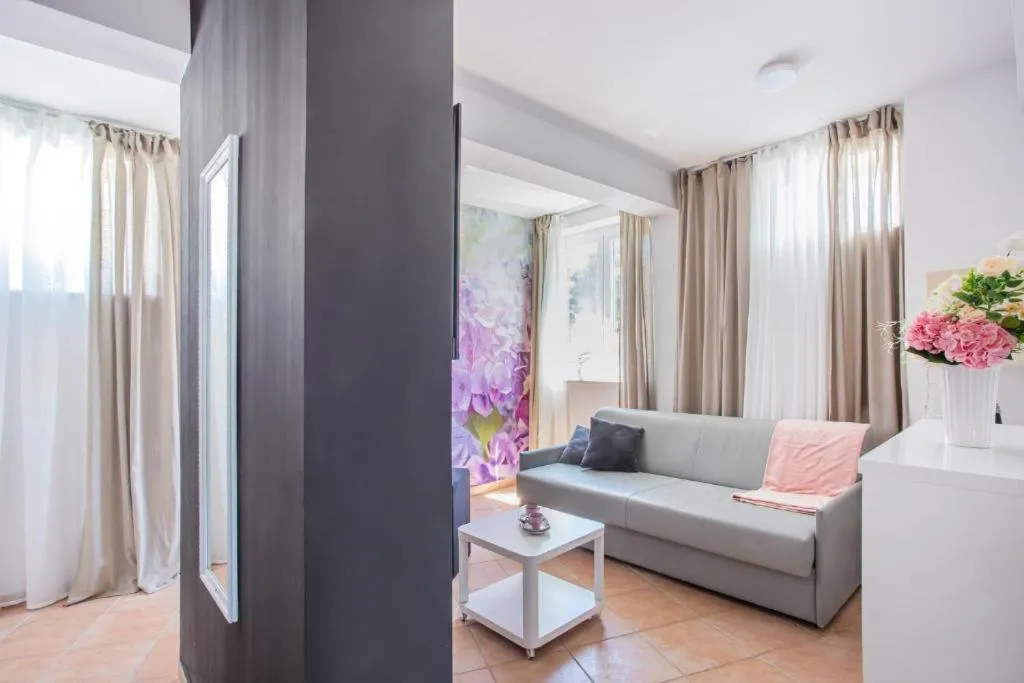 Family Room with Sea View in Hotel Lumbarda