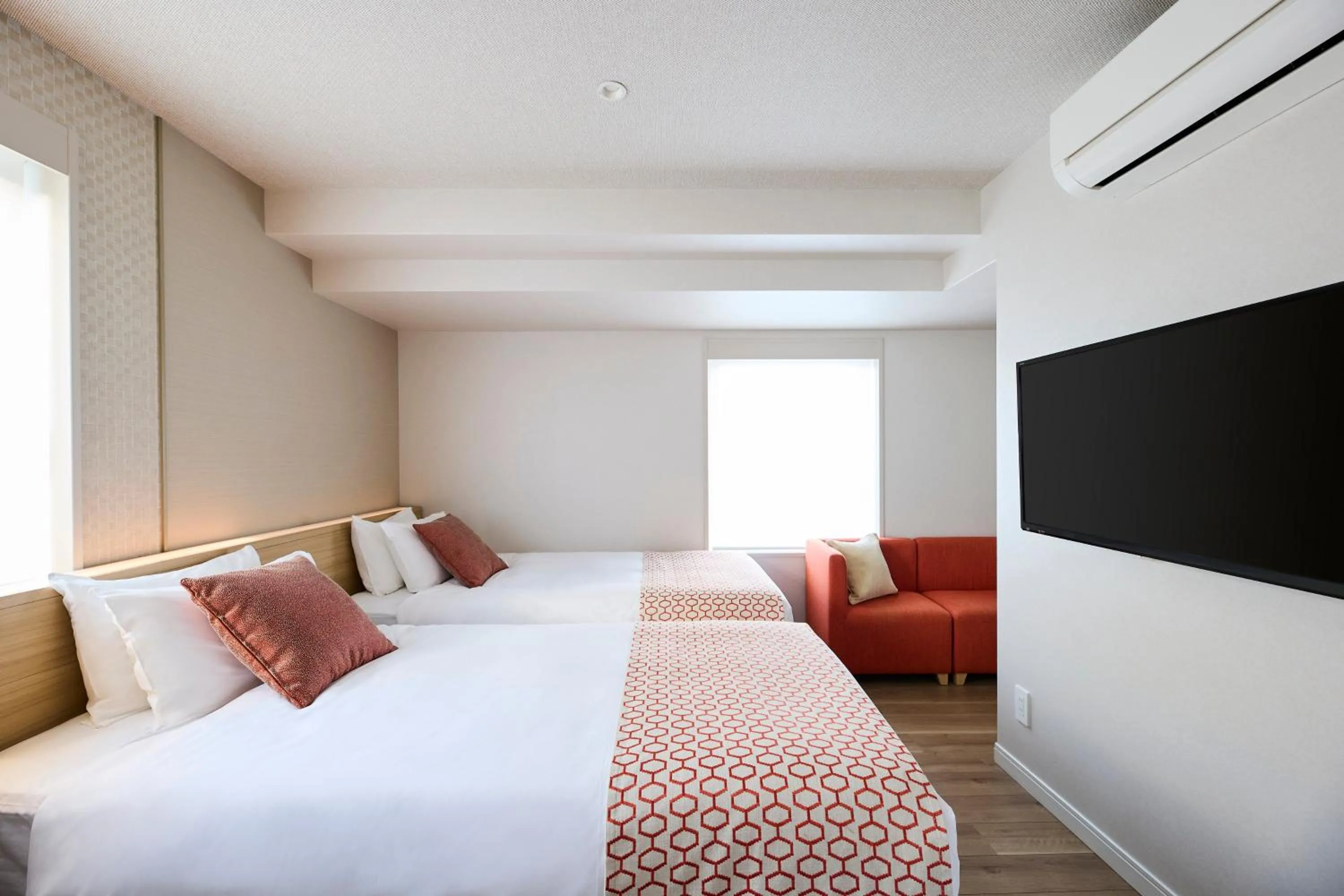 Superior Twin Room in RIHGA Place Kyoto Shijo Karasuma