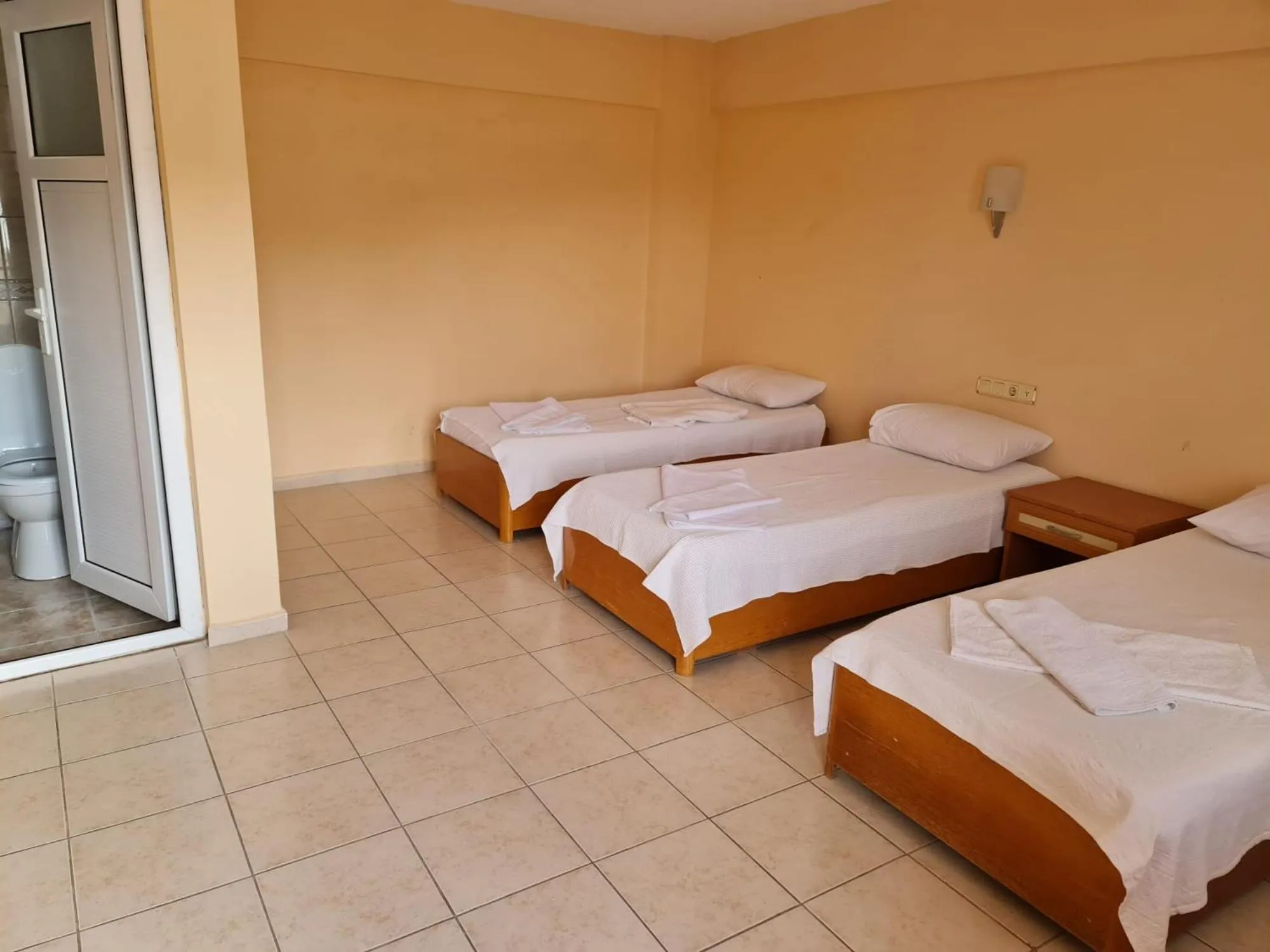 Standard Triple Room in Caner Mountain Hotel