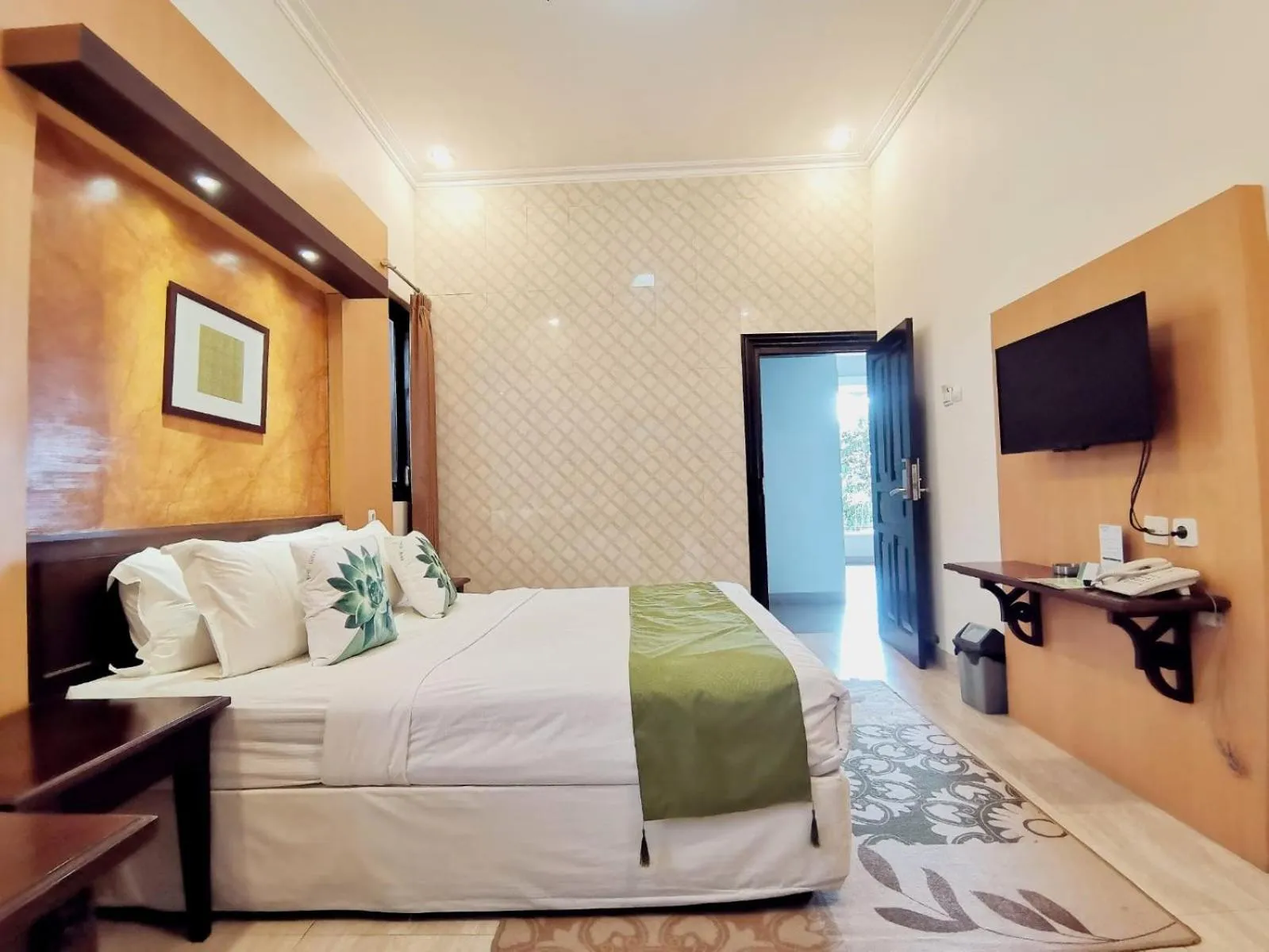 Superior Double Room in Avila Ketapan Rame Hotel