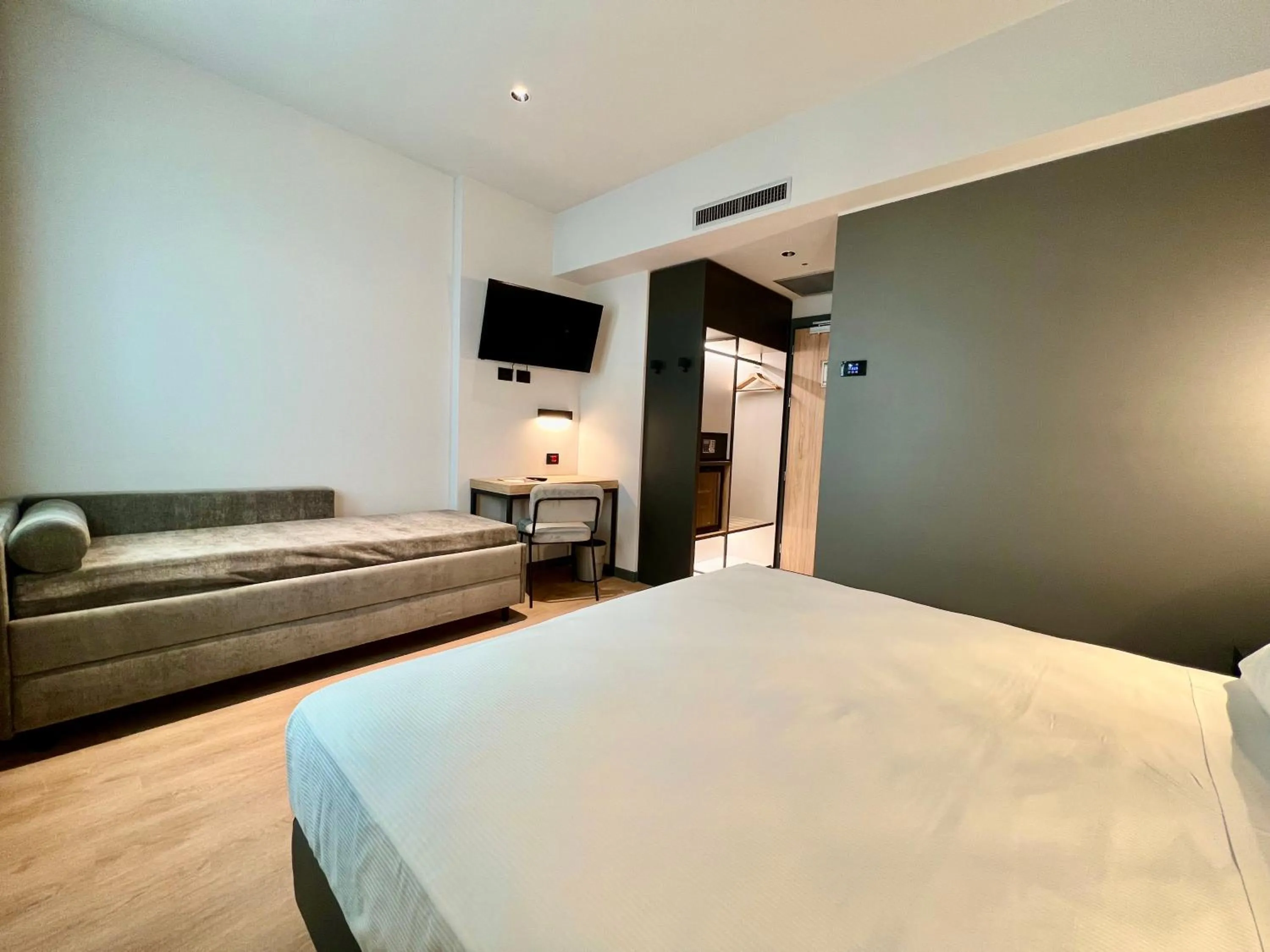 Superior Double Room in Hotel Leonessa