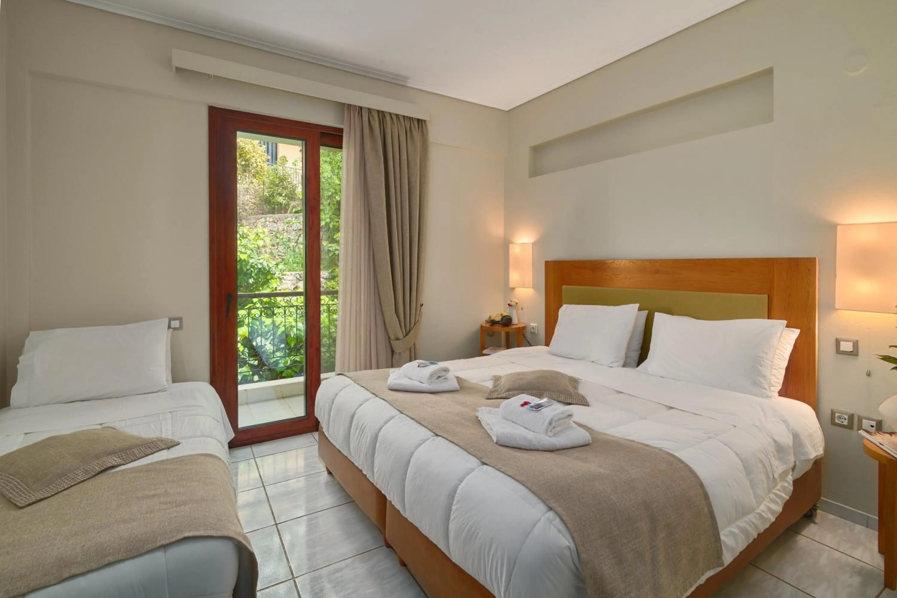 Economy Triple Room in Fedriades Delphi Hotel