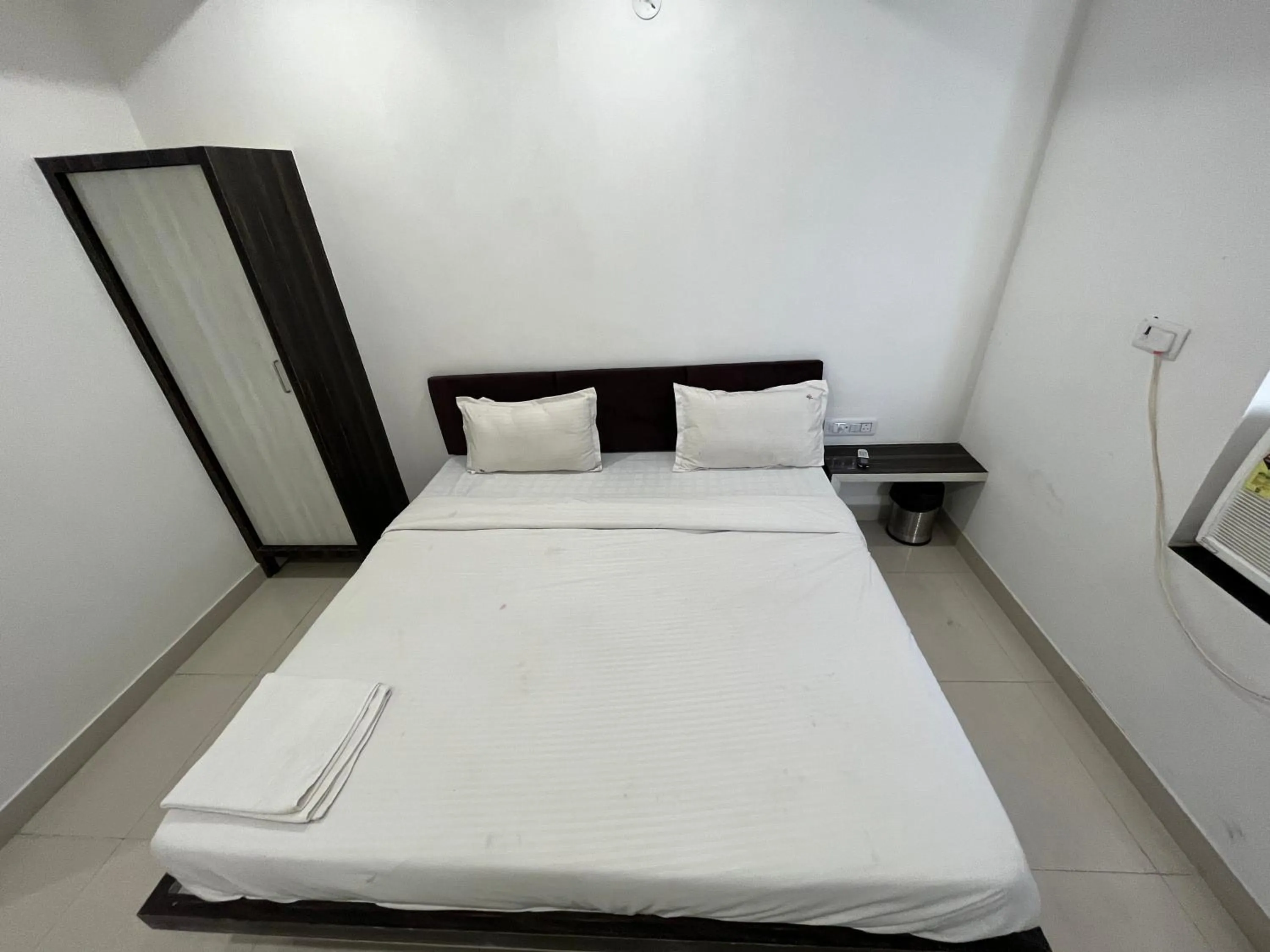 Deluxe Room - single occupancy in Hotel Shree A unit of THC Group