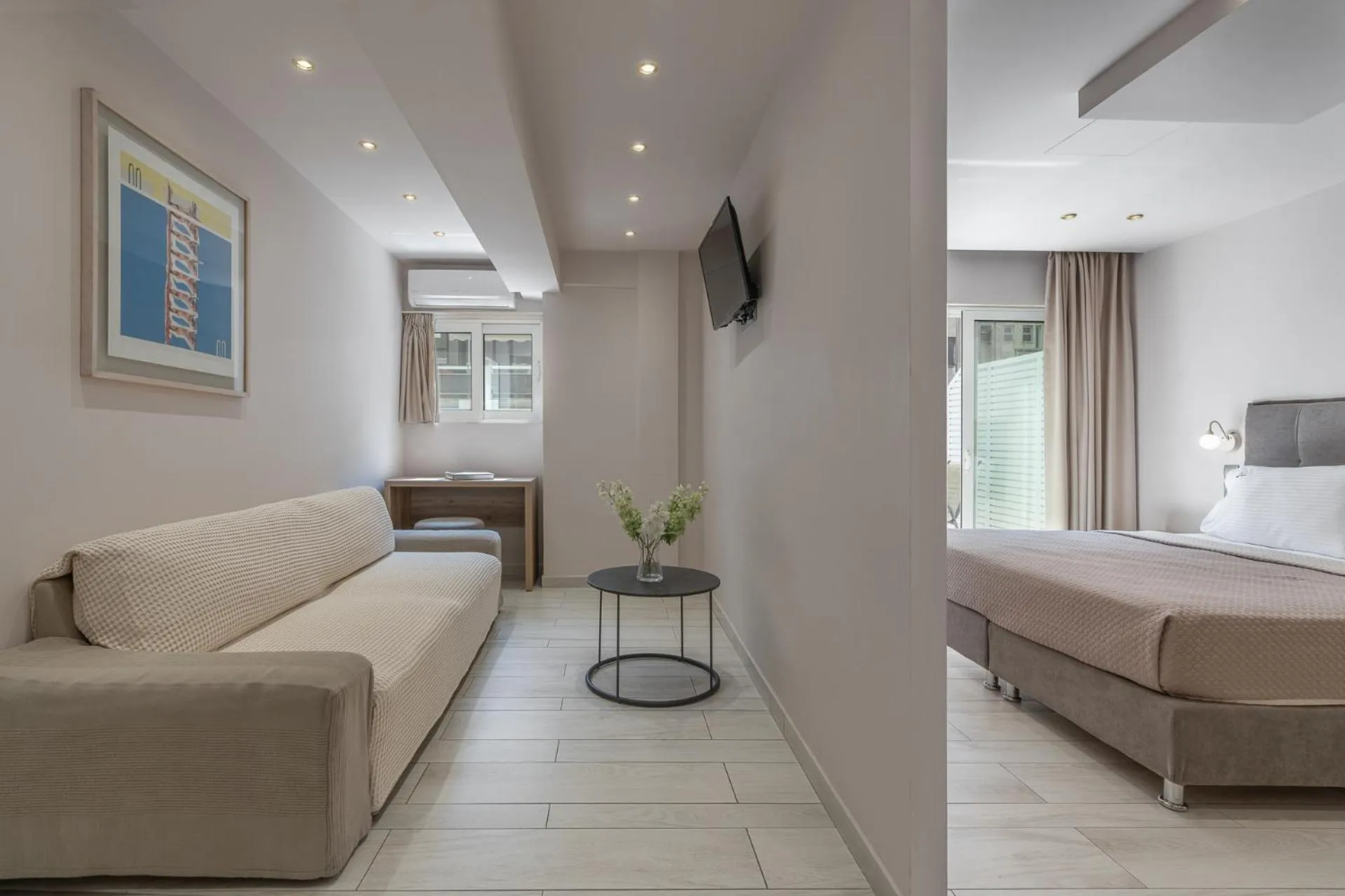 Family Suite with Balcony in Piraeus City Hotel