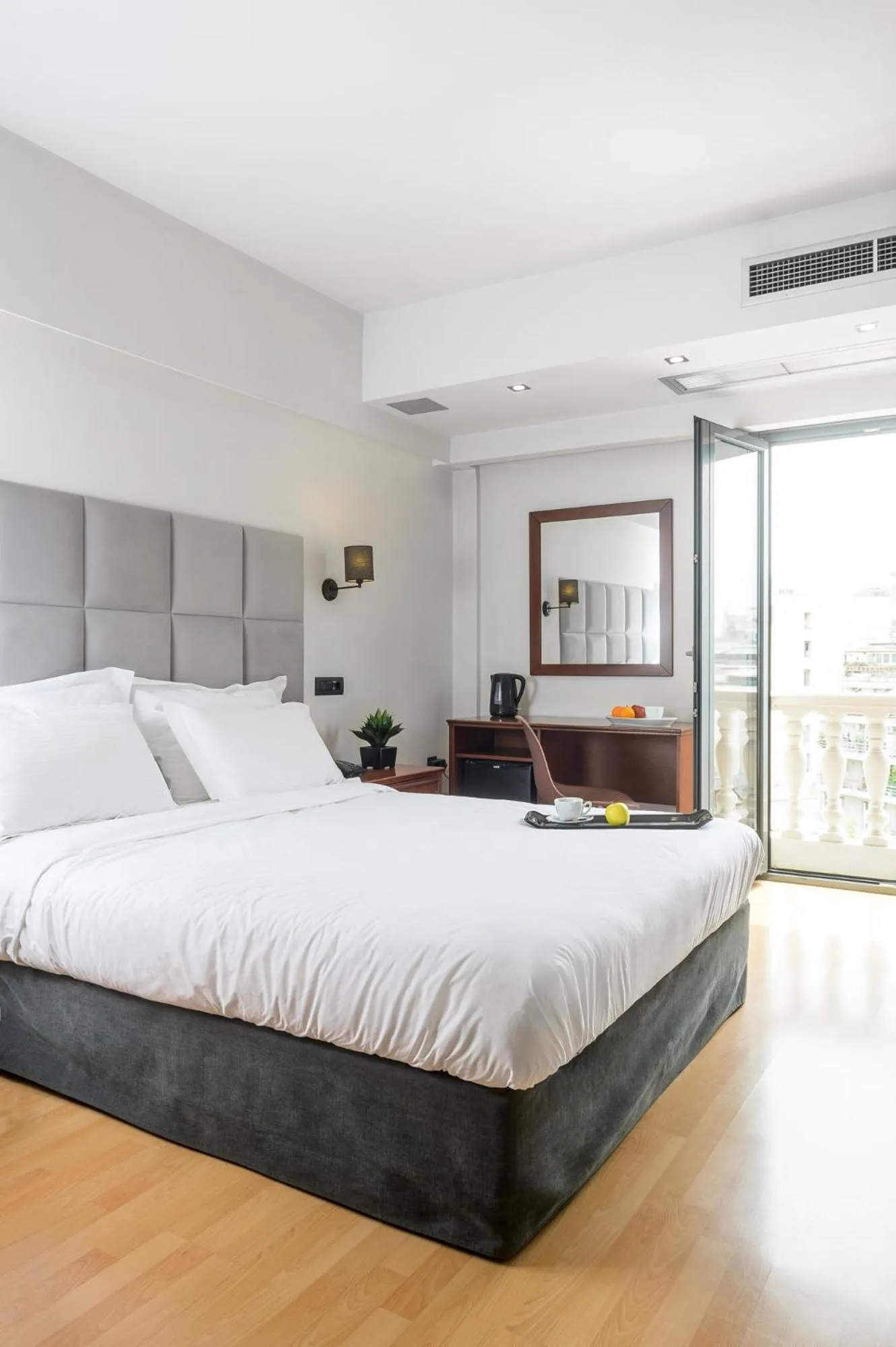 Single Room in Athens Odeon Hotel